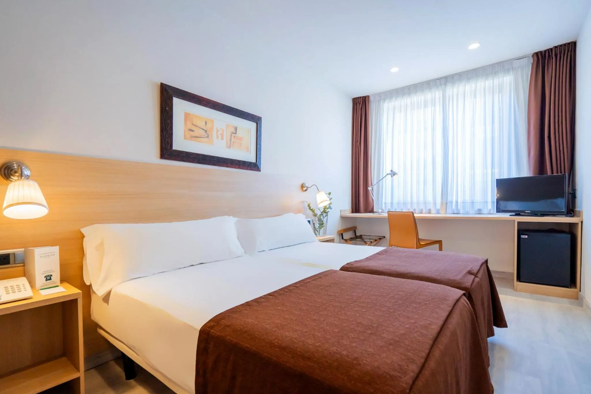 Superior Quadruple Room in Hotel Glòries