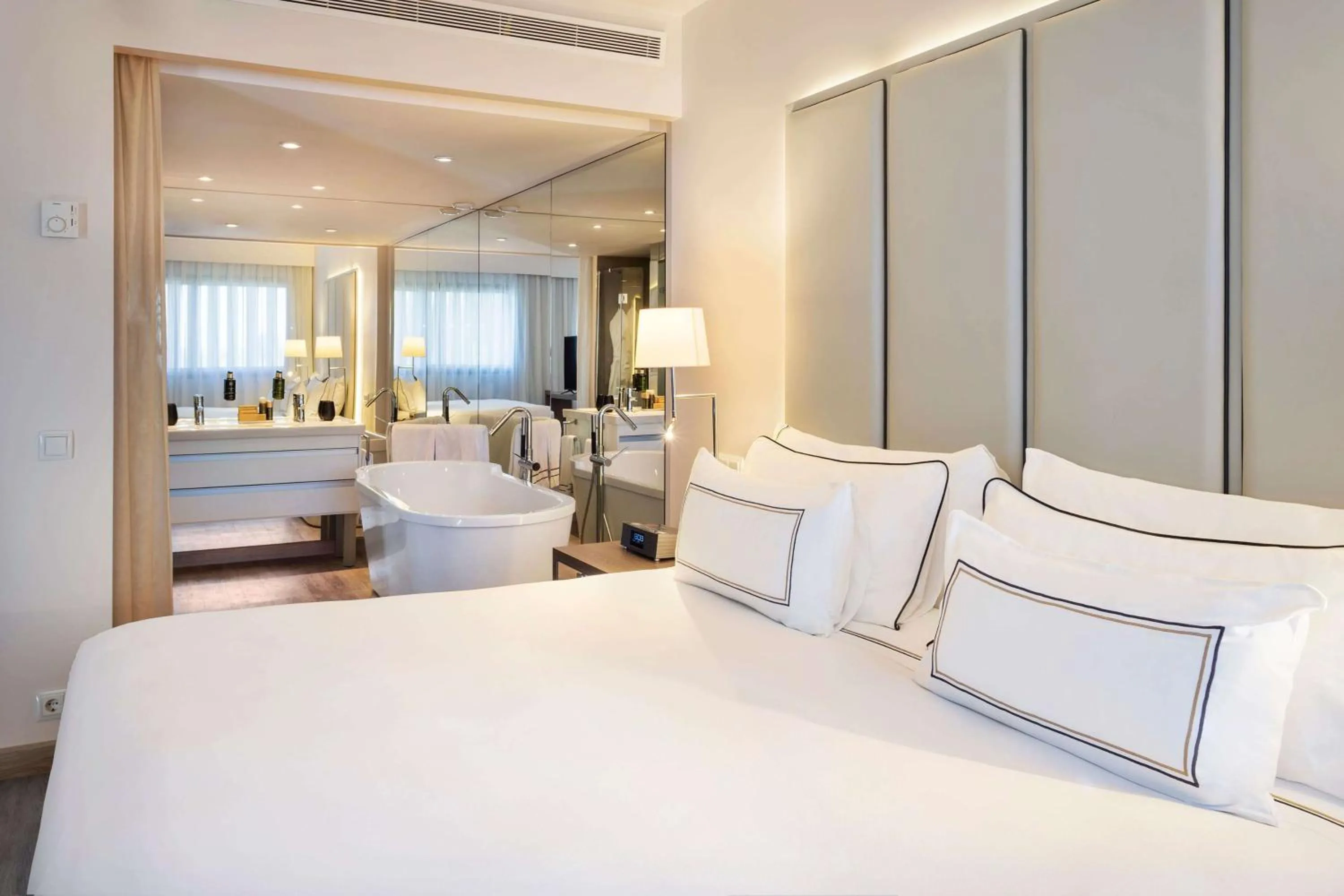 The Level Suite in Melia Lebreros