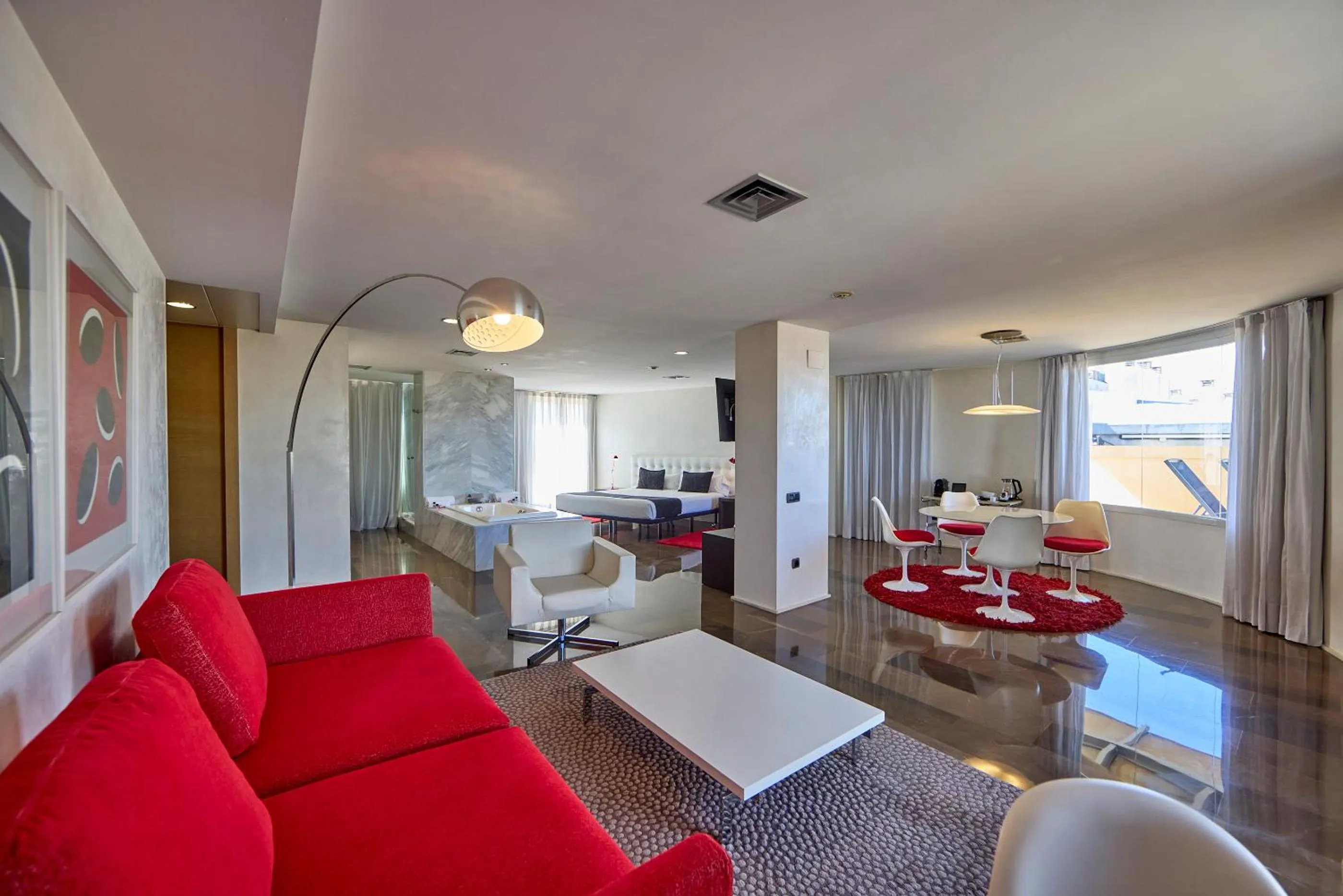 Suite with Terrace in Civis Luz Castellón 4*S