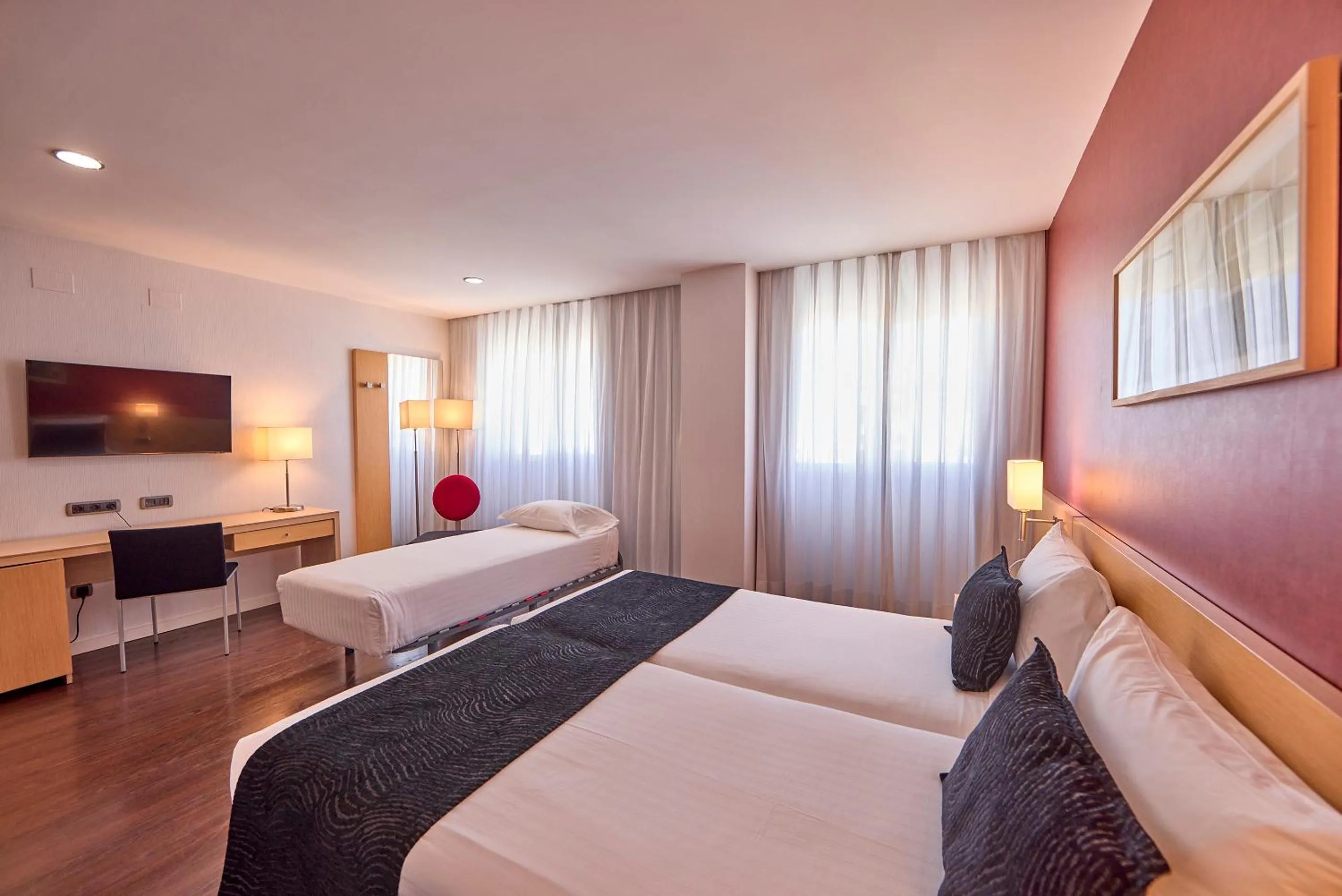 Family Room (2 Adults + 1 Child) in Civis Luz Castellón 4*S