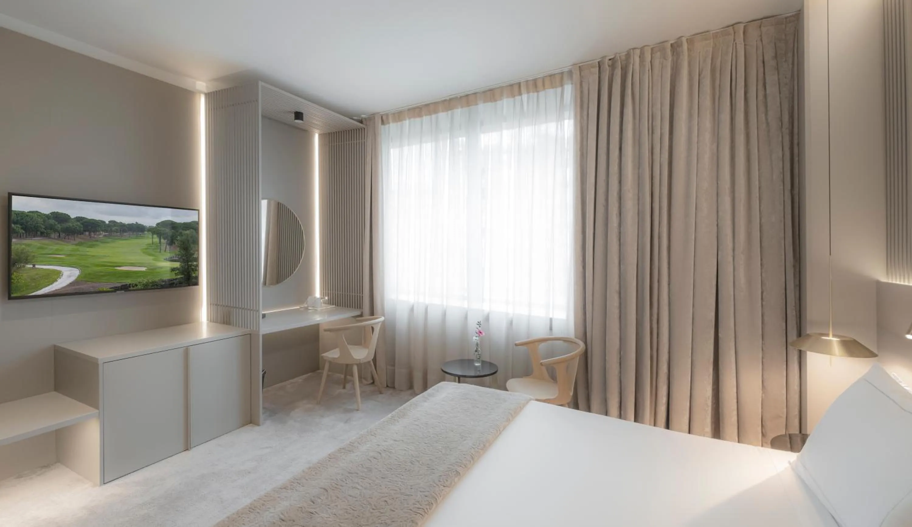 Deluxe Queen Room in Carlemany Girona