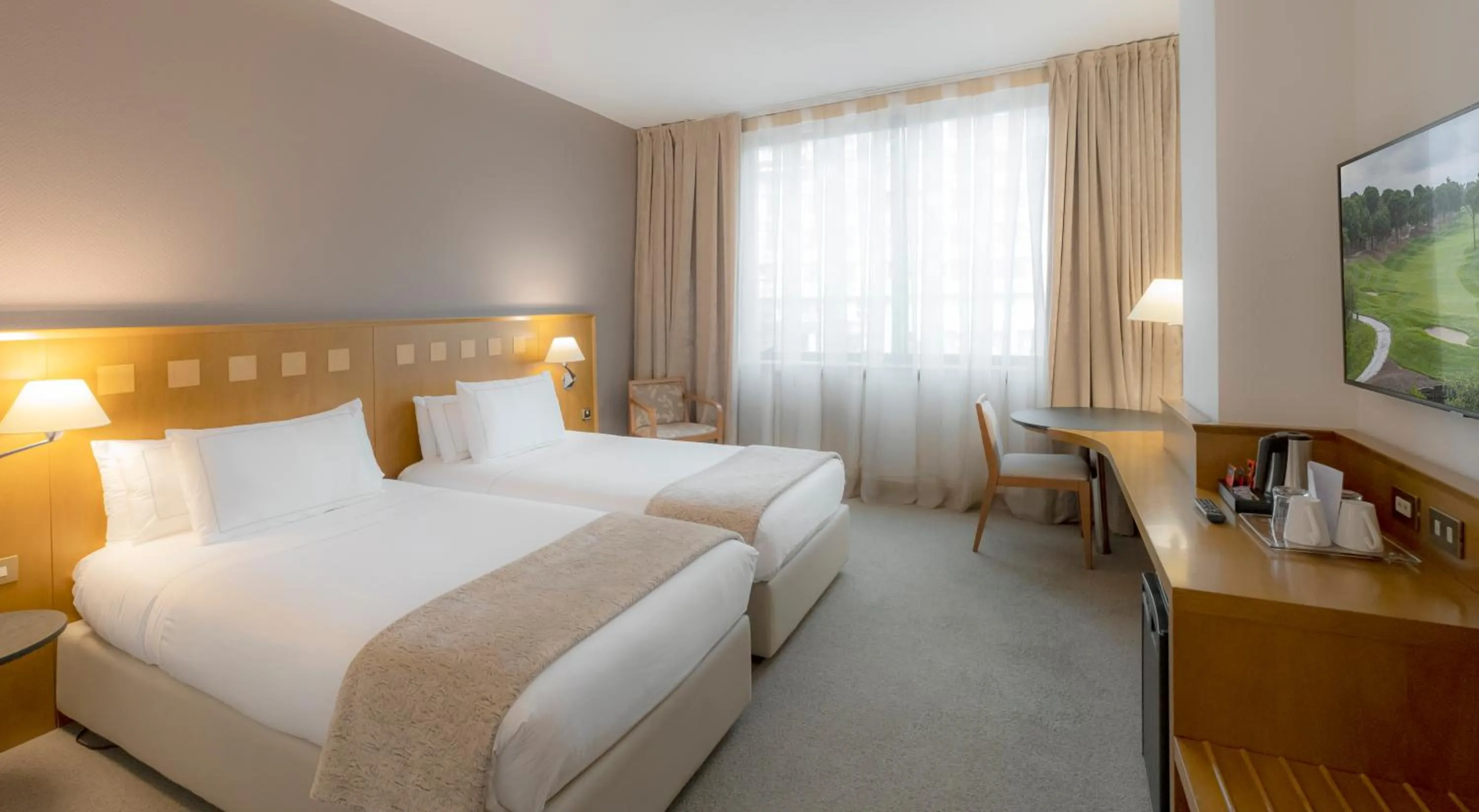 Twin Room in Carlemany Girona