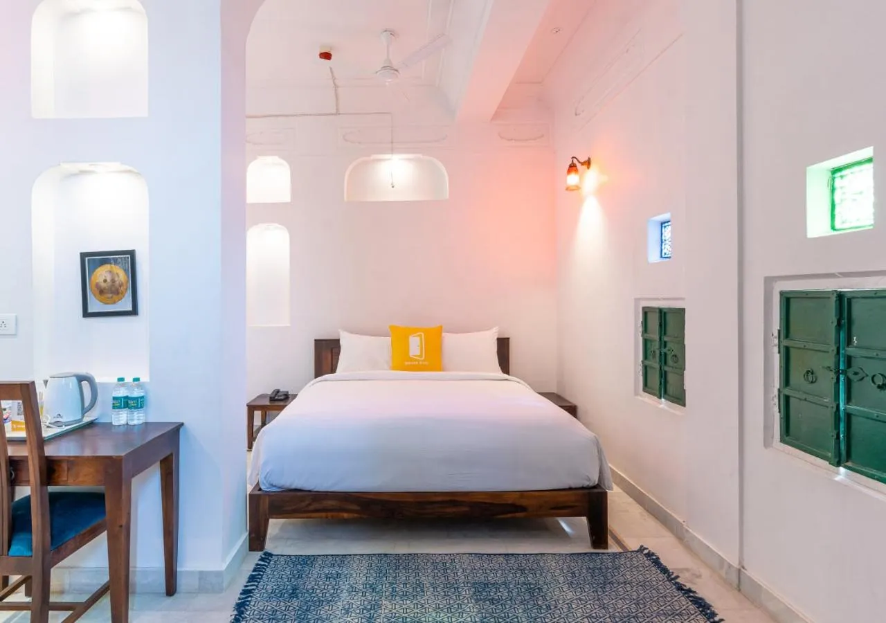 Heritage Queen in Bloom Boutique l Chelon Haveli