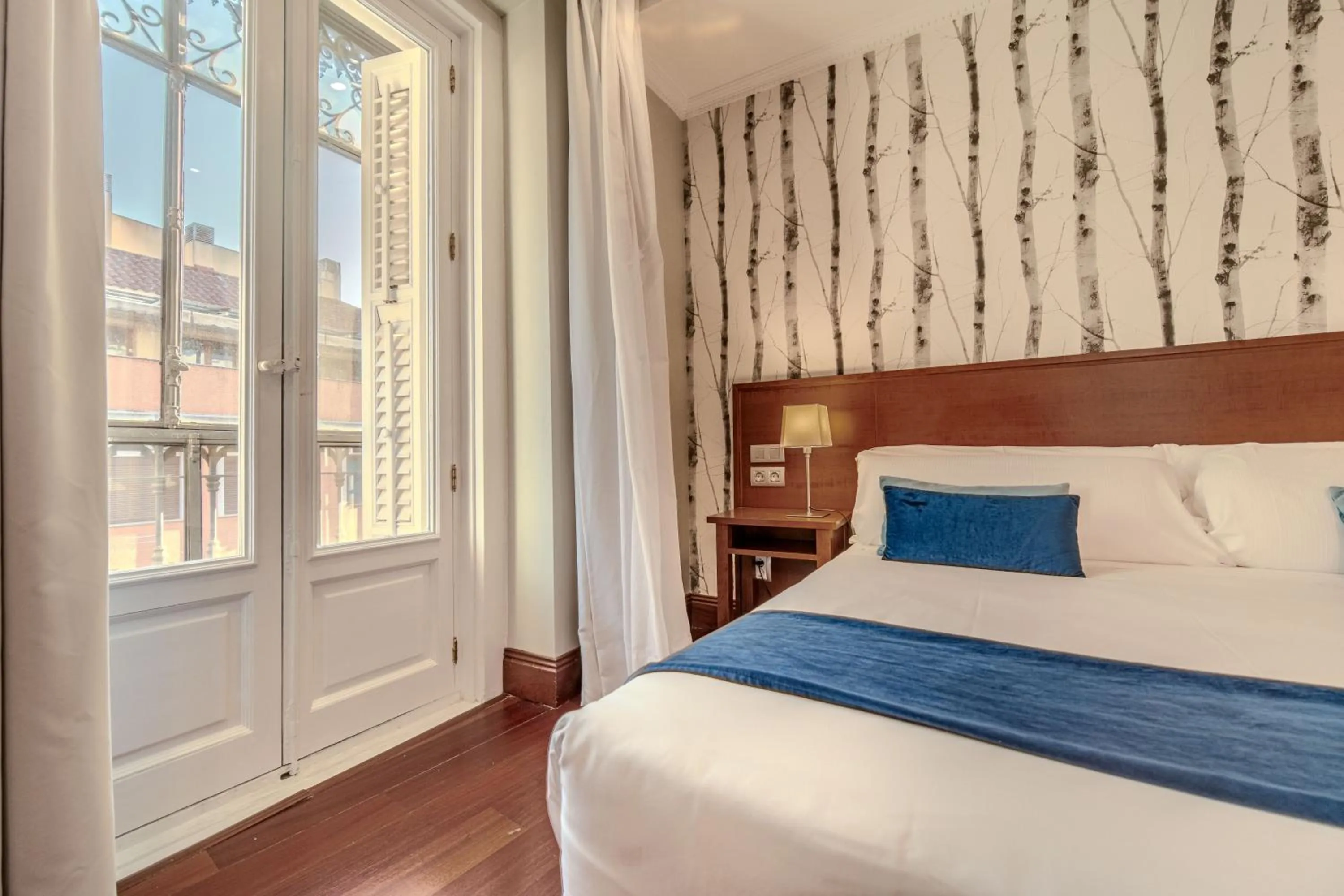 Double or Twin Room with Extra Bed in ITC Infantas by Soho Boutique