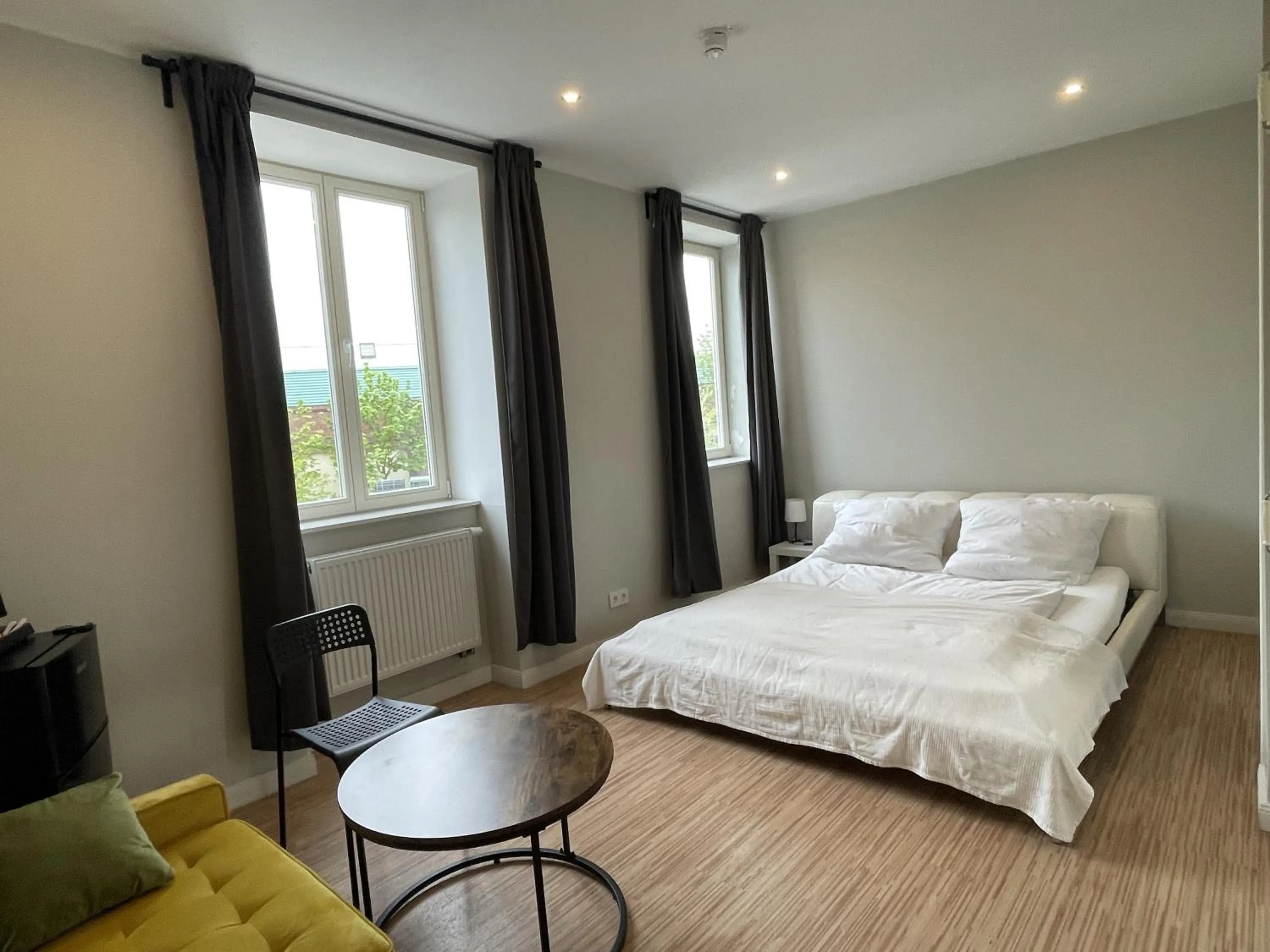 Double Room with Private Bathroom in Ahoi Hostel