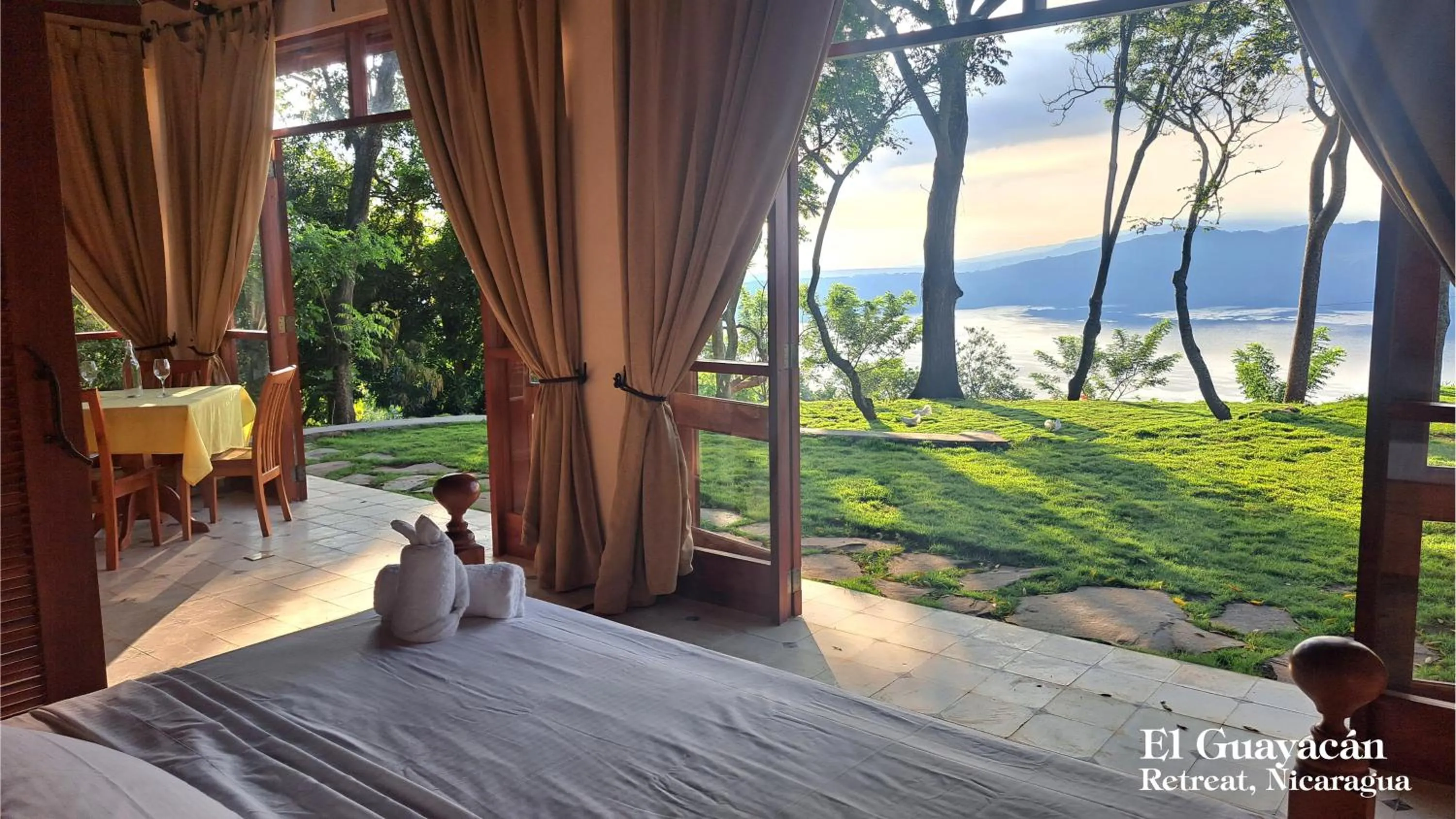 Cottage with Garden View in El Guayacán