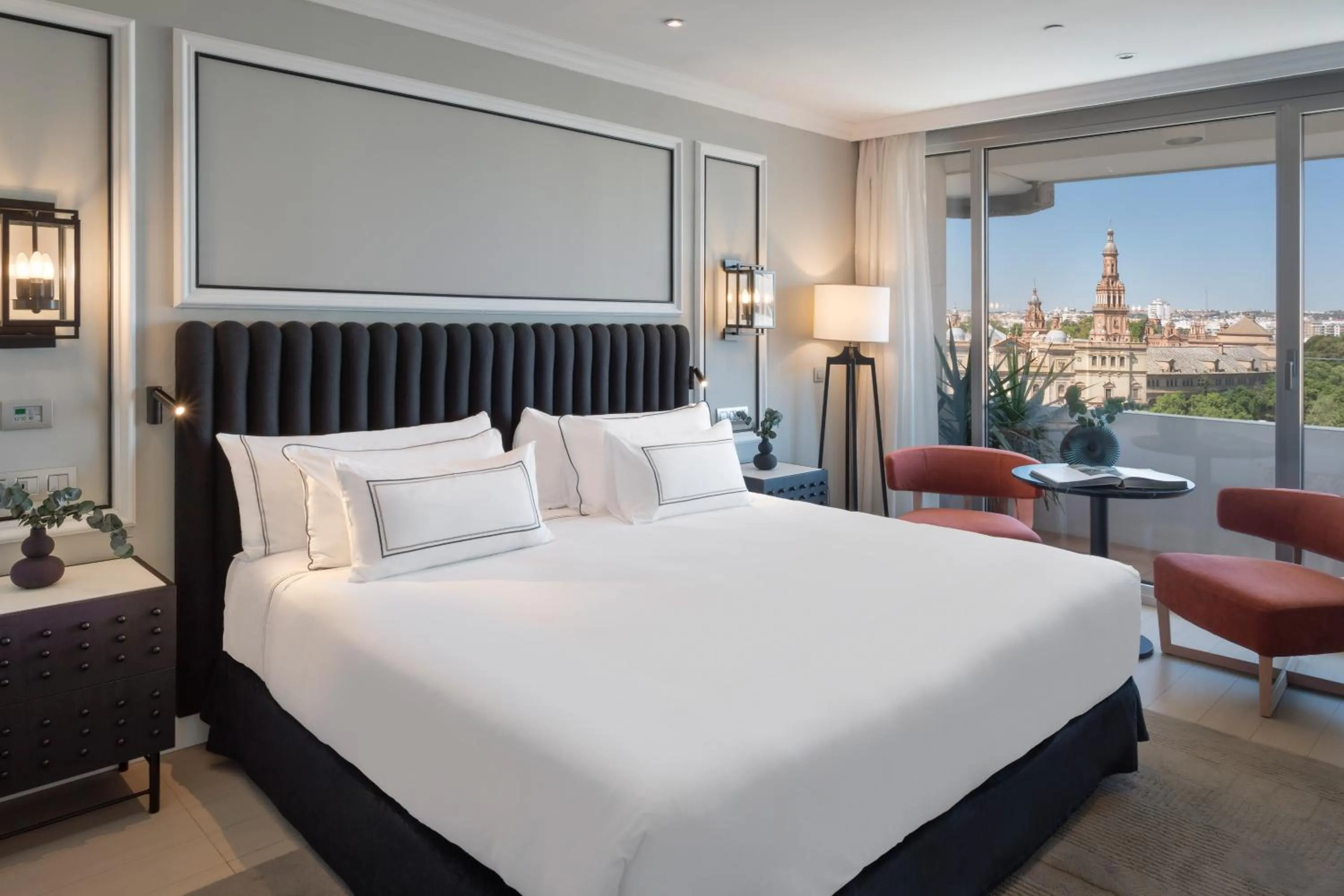Suite The Level with Terrace in Melia Sevilla