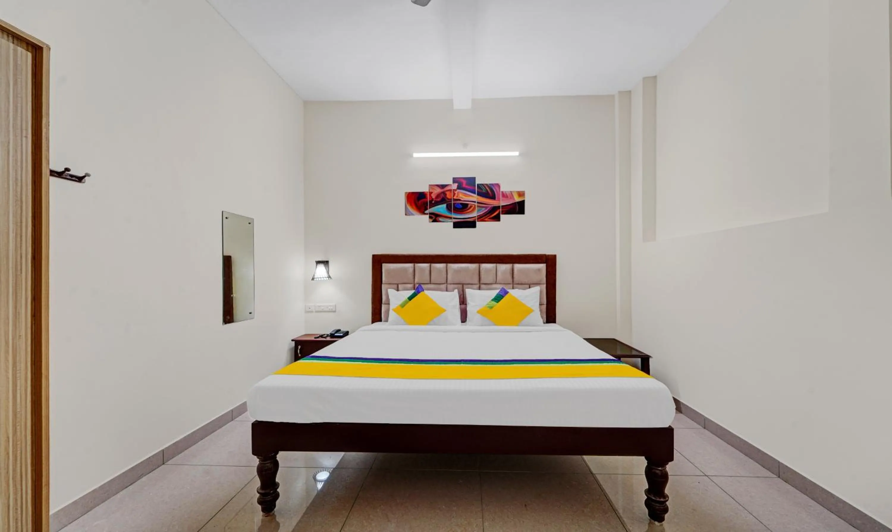 Standard Room With Queen Bed in Itsy Hotels Green Villaa, 2 Km From Pondicherry Railway Station