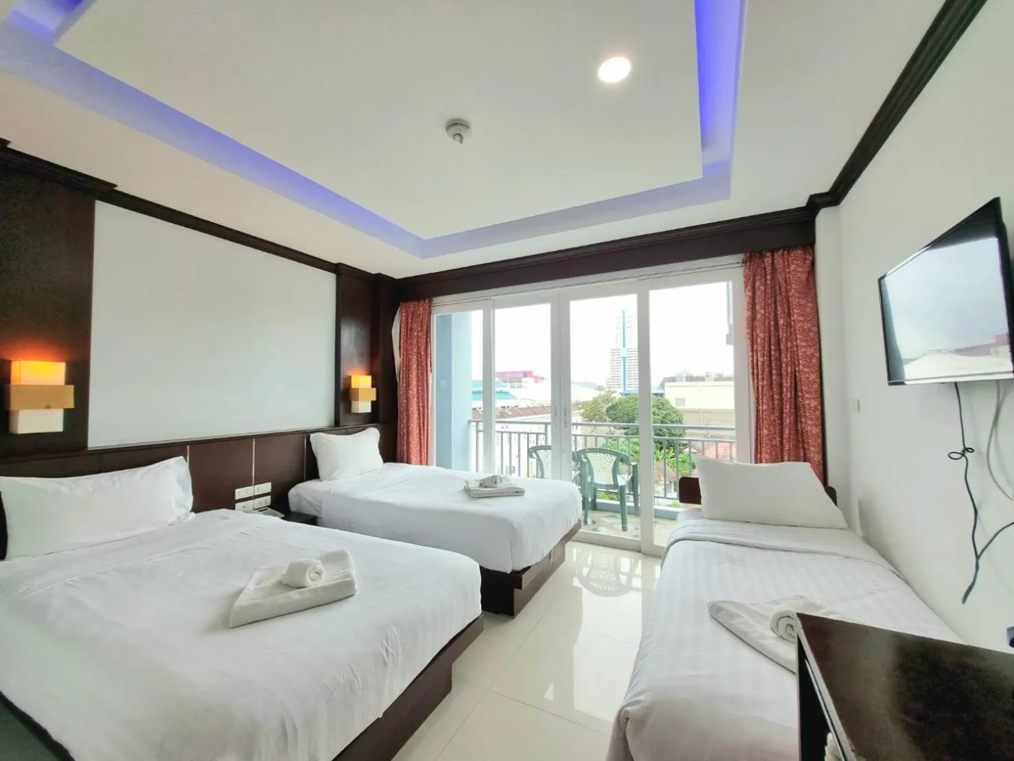 Deluxe Family Room in 77 Patong Hotel & Spa