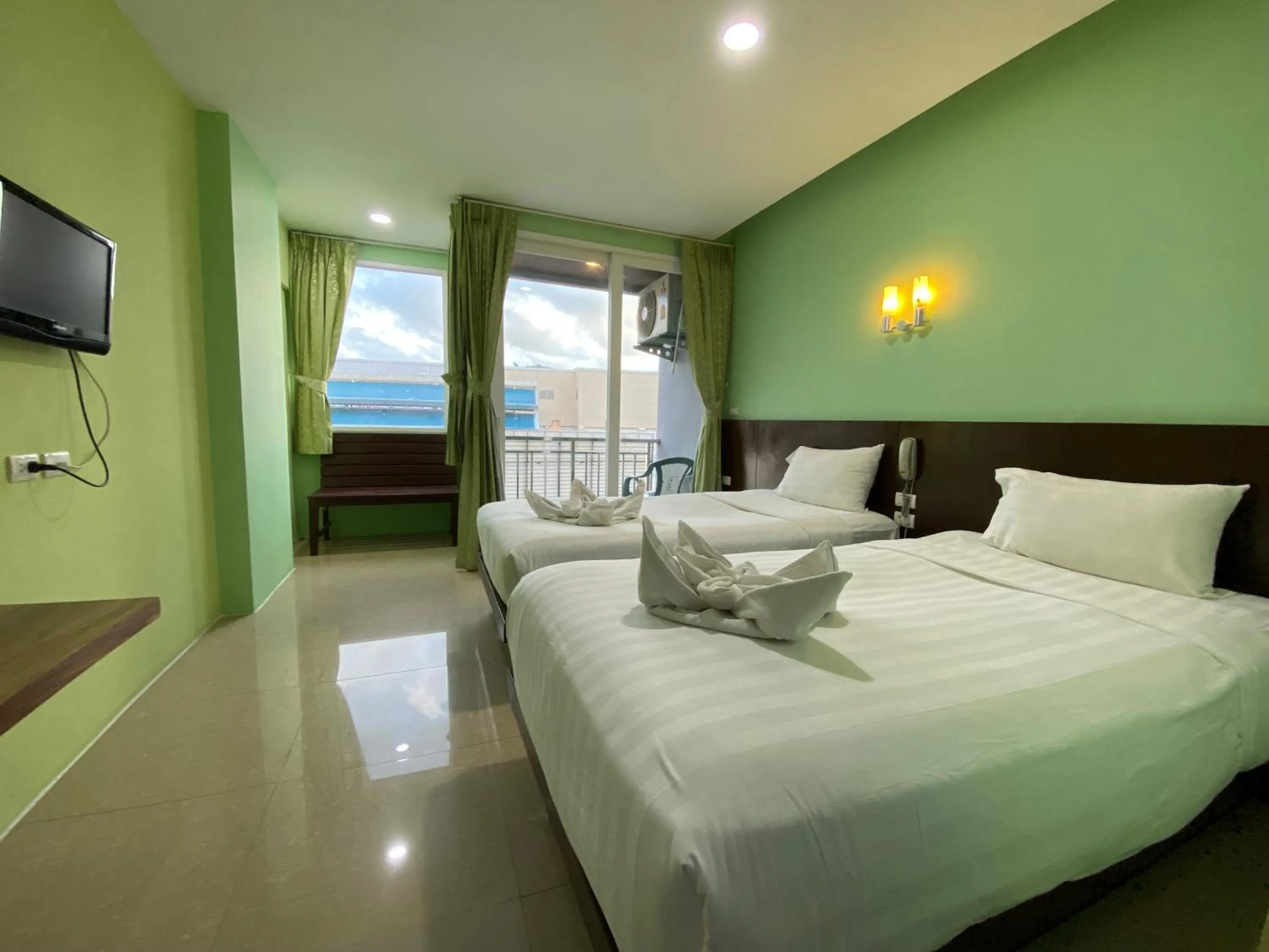 Superior Twin Room in 77 Patong Hotel & Spa