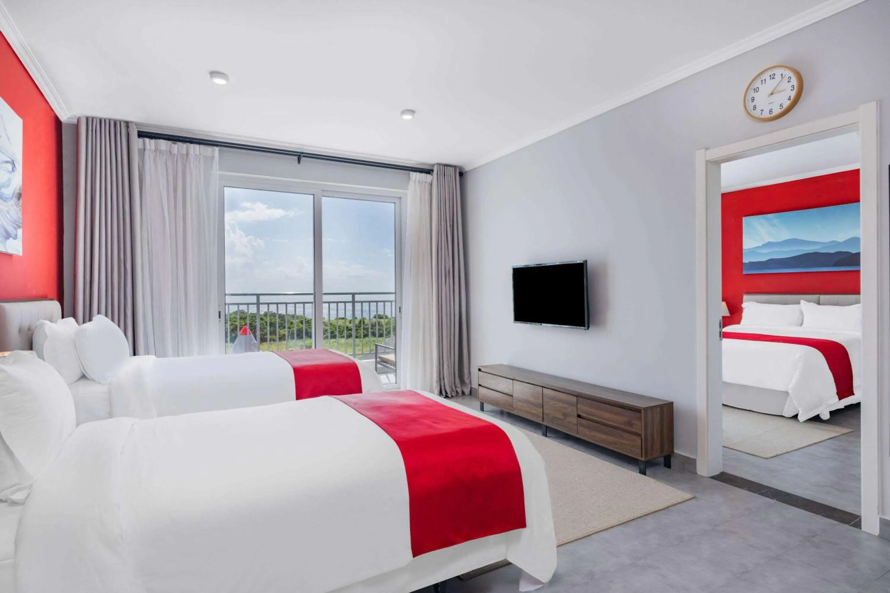 Deluxe Queen Room with Ocean View - Non-Smoking in Ramada by Wyndham St Kitts Resort