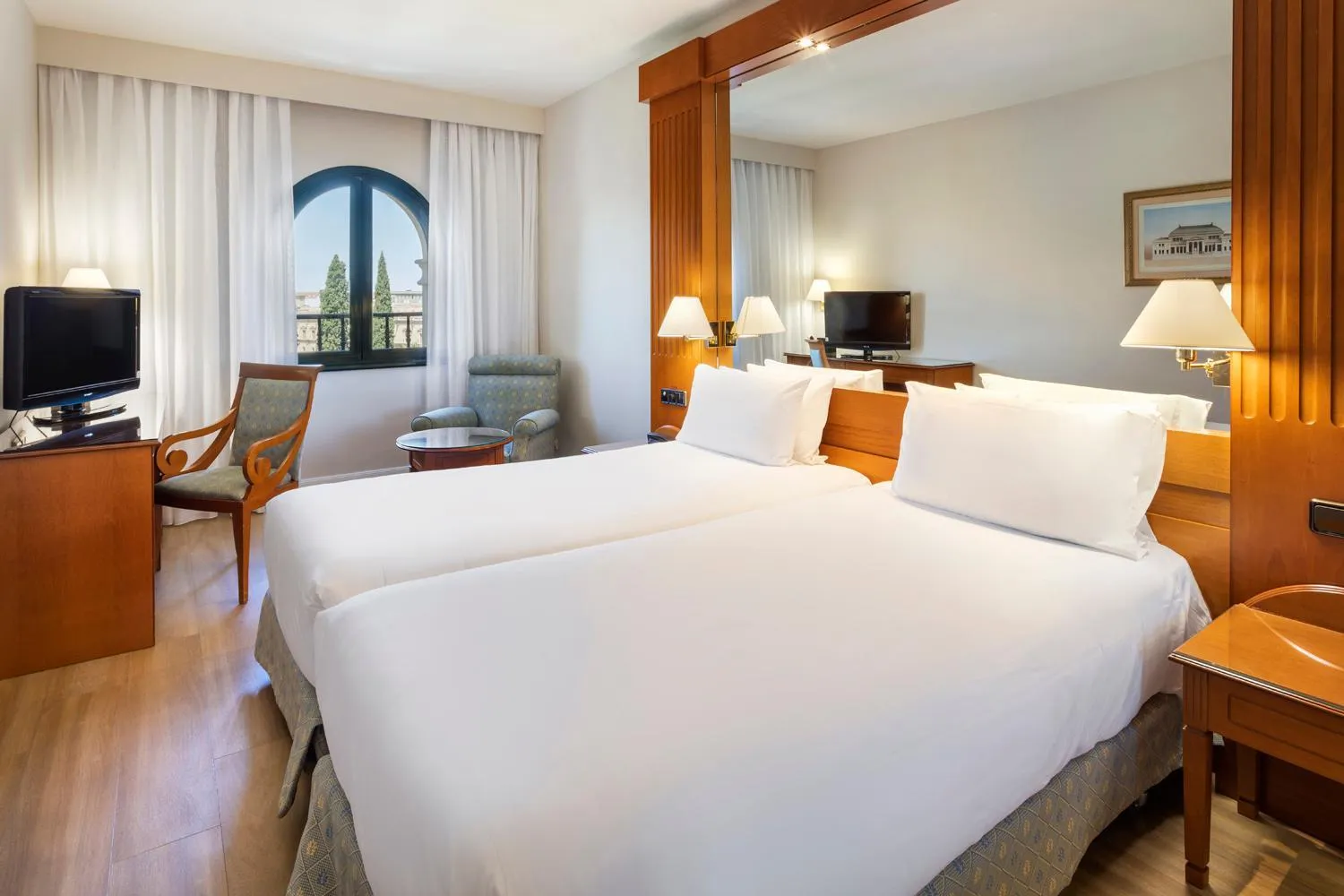 Double or Twin Room with City View in Exe Sevilla Macarena