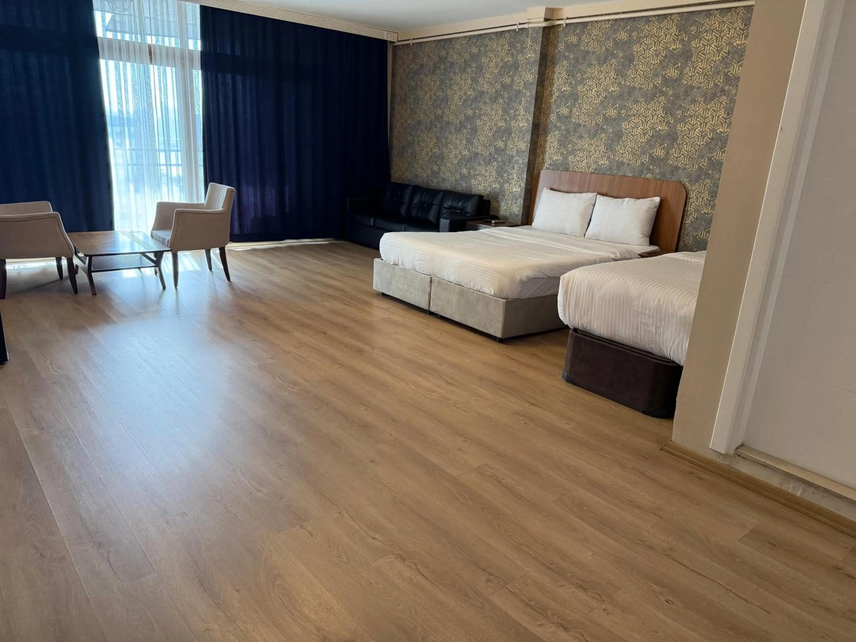 Deluxe Triple Room with Sea View in Ravello Suites Taksim