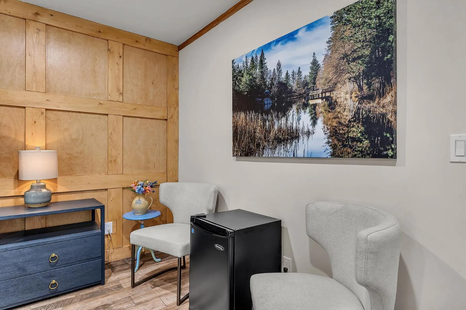 Deluxe King Room in Idyllwild Inn