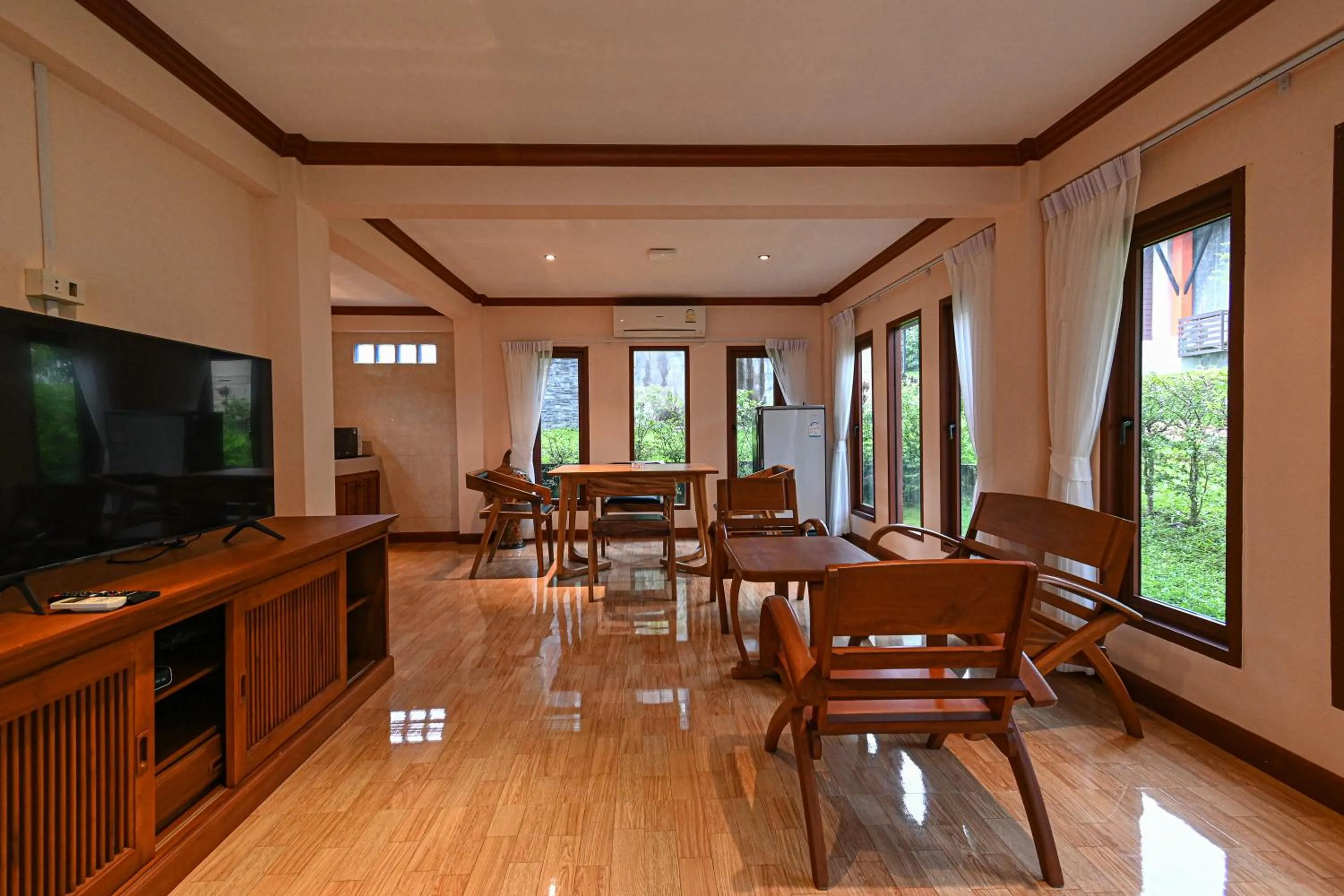 Duplex Suite in Cascade Tara