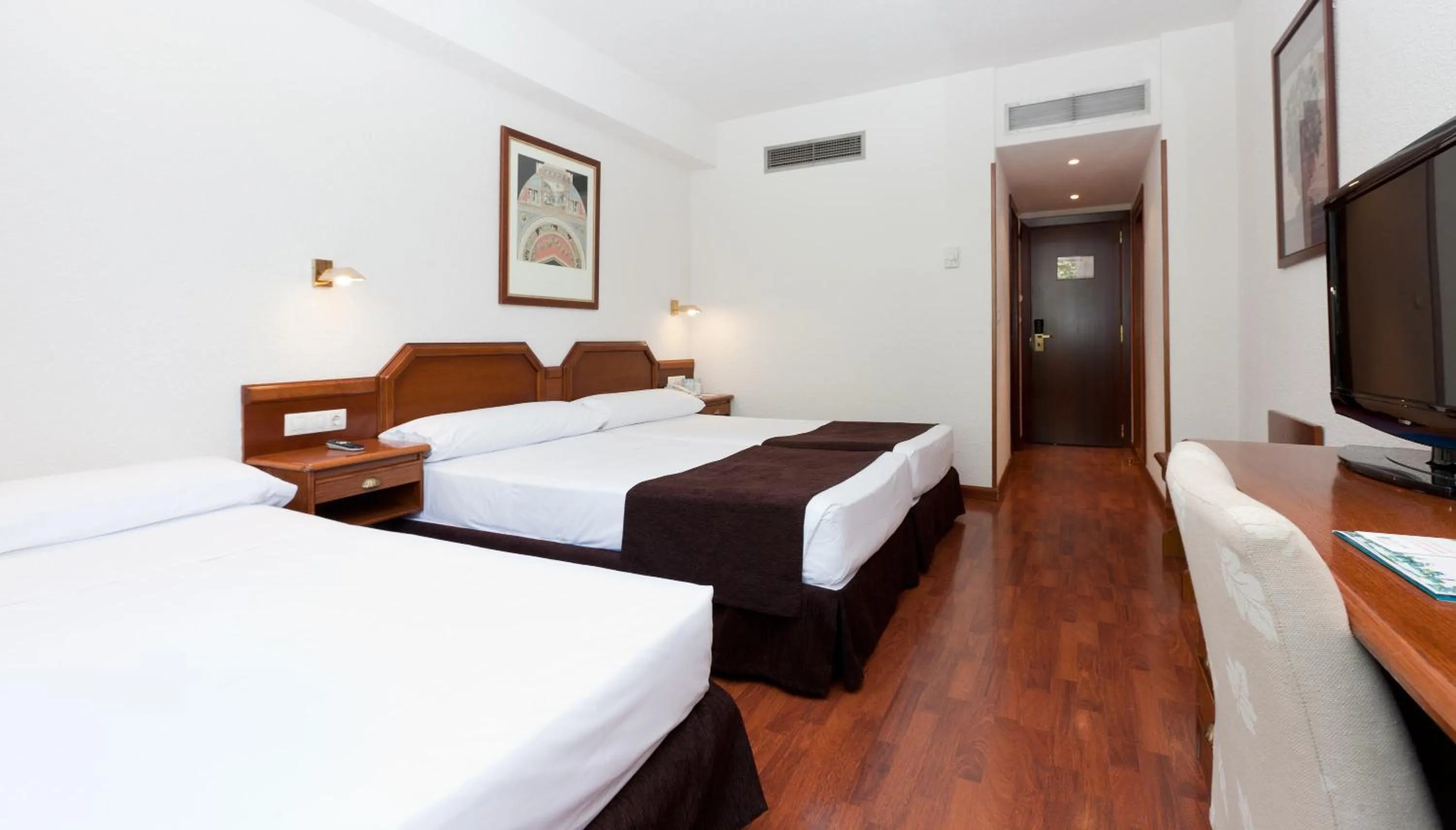 Triple Room in Senator Barajas