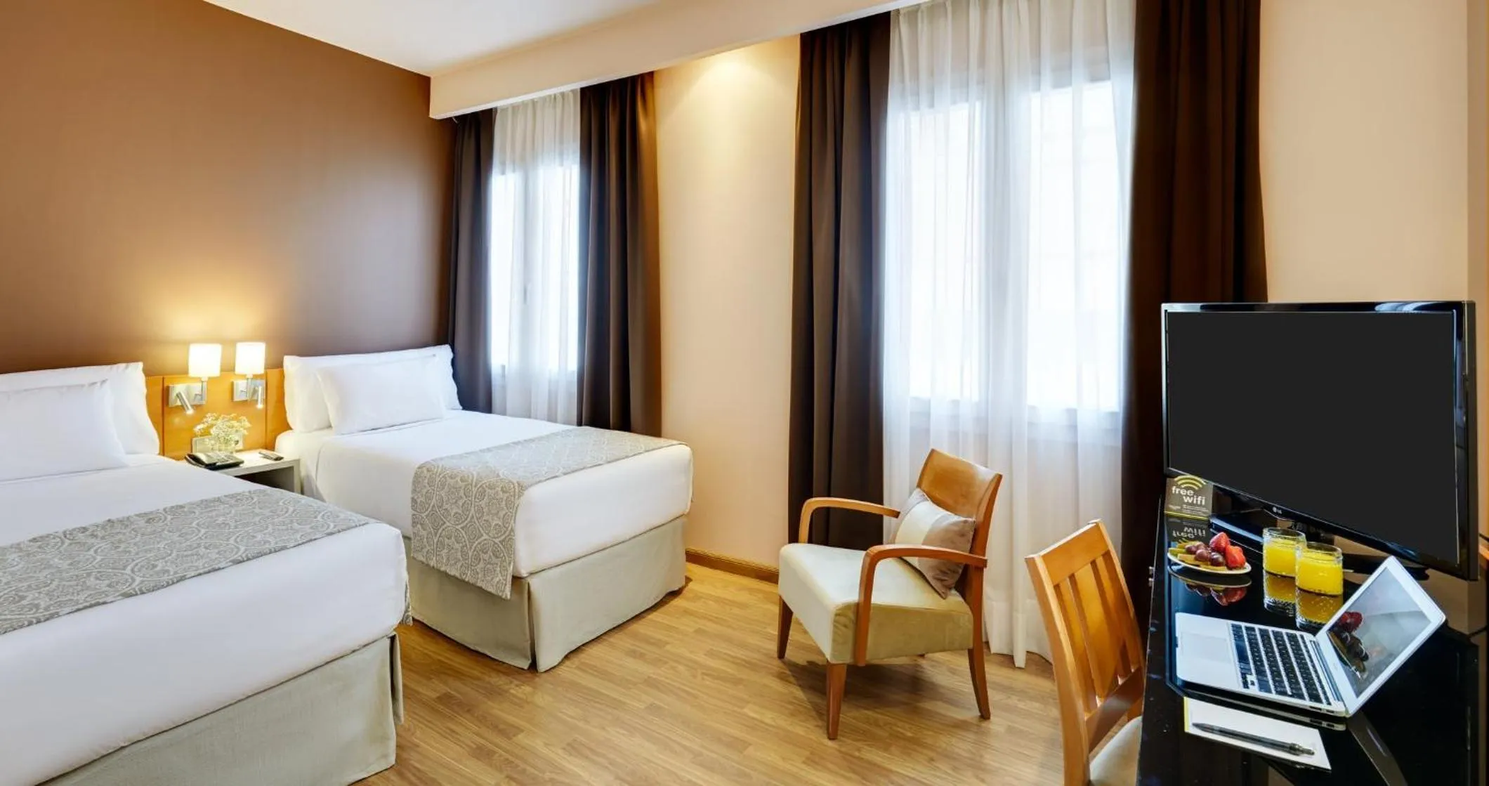 Superior Twin Room in Sercotel Alcalá 611