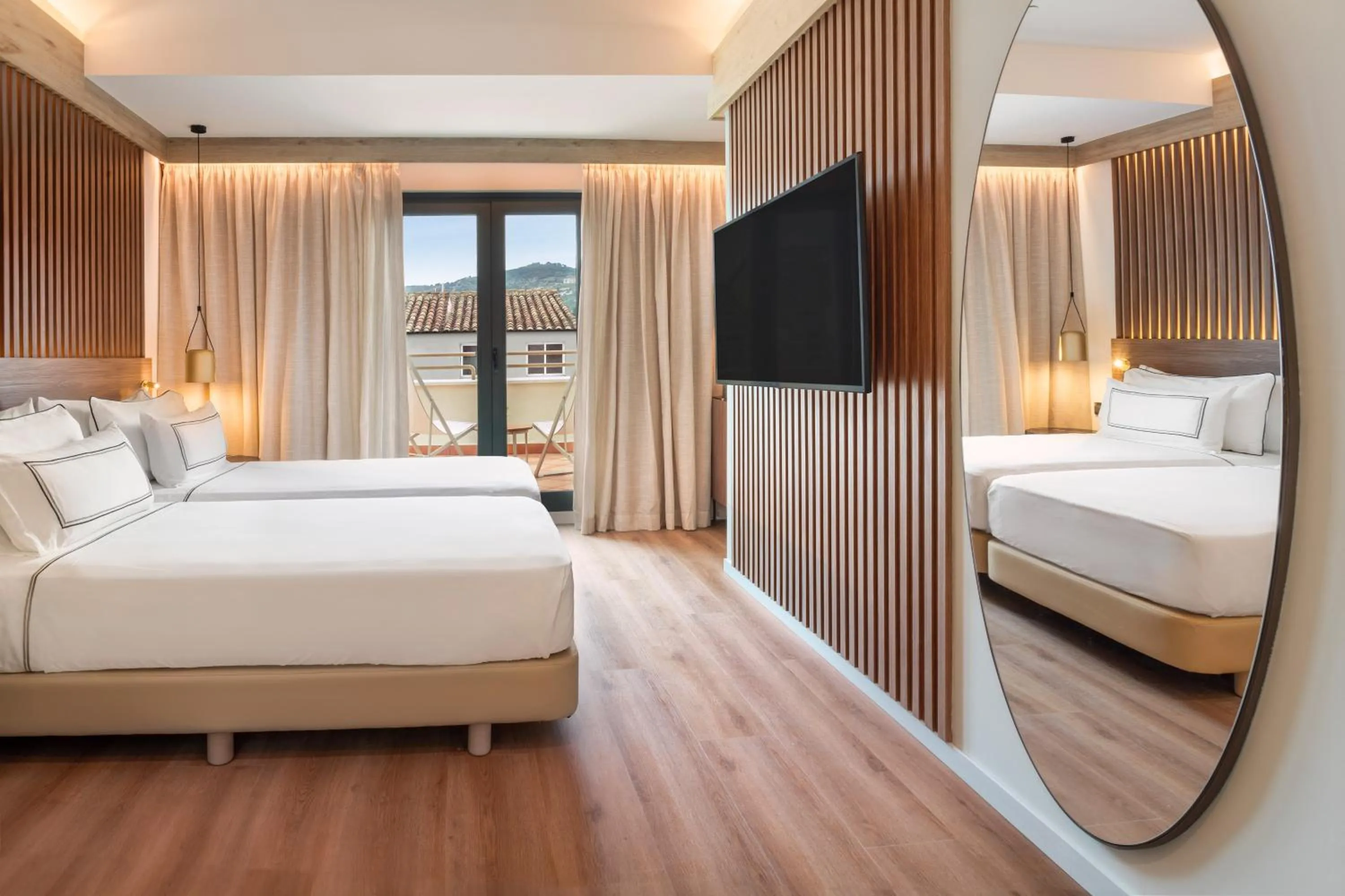 The Level Premium Room with Terrace in Meliá Granada