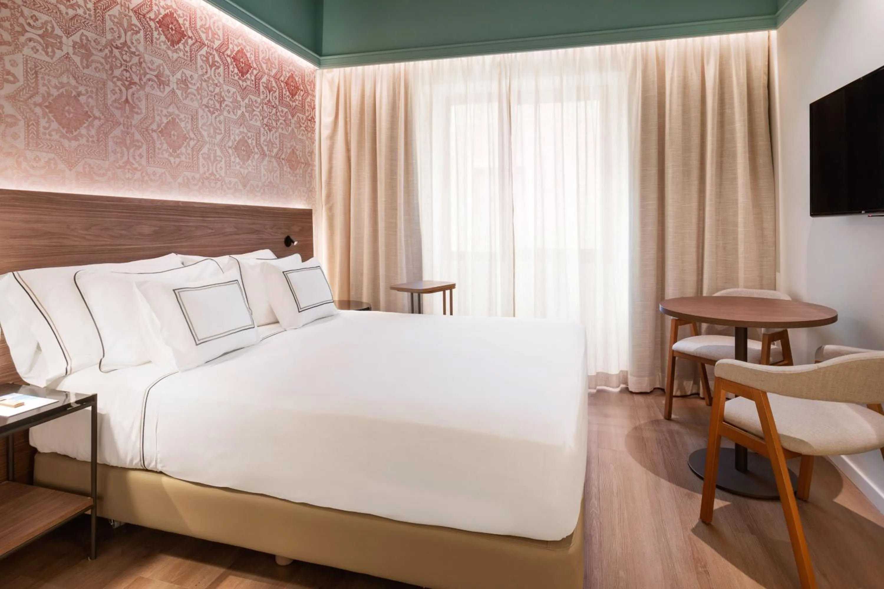 Deluxe Room in Meliá Granada