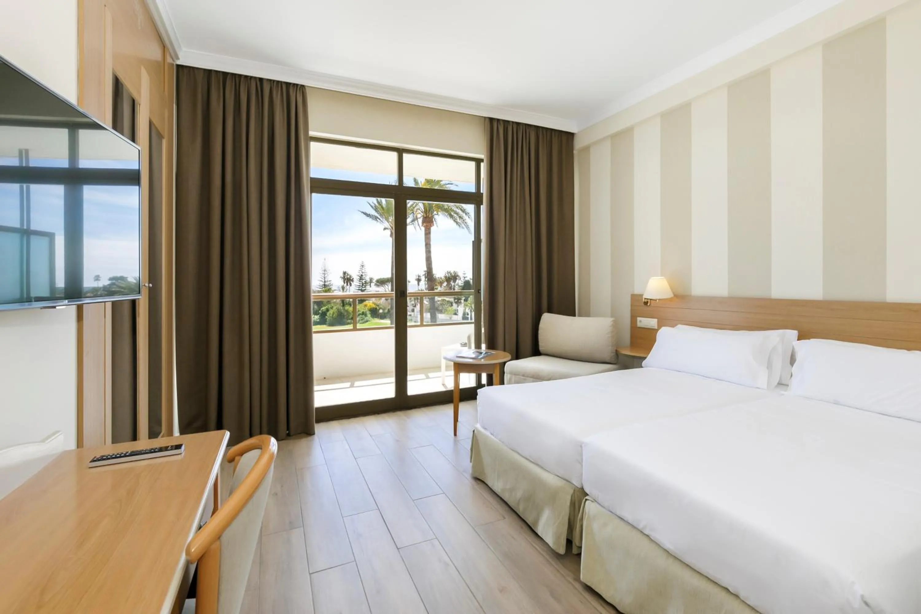 Sol Room Garden View in Sol Marbella Estepona Atalaya Park