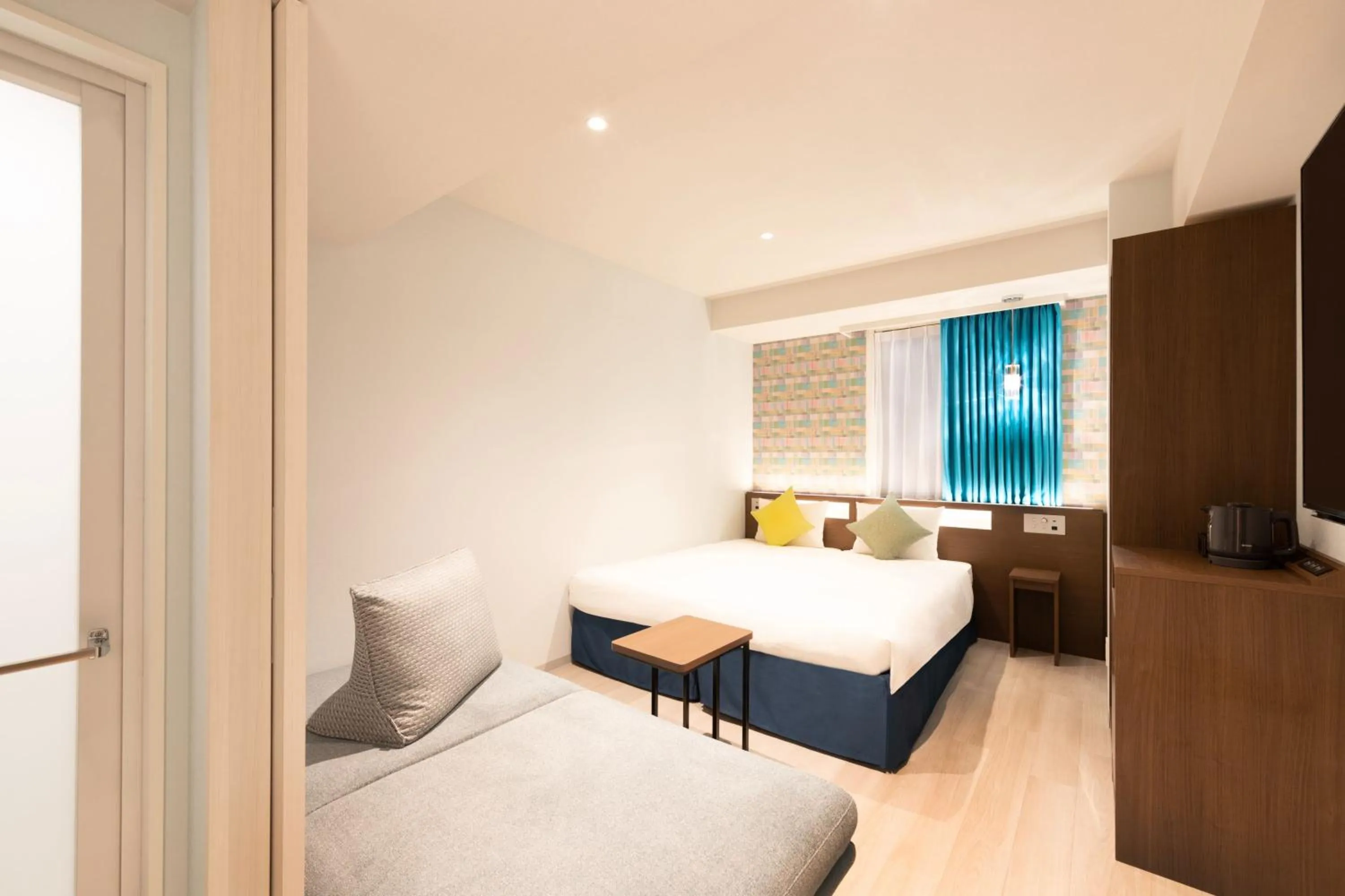 King Room in karaksa hotel colors Tokyo Yaesu