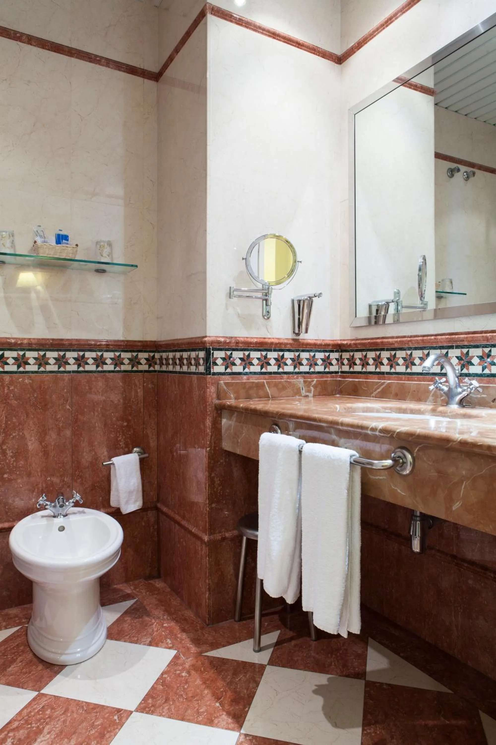 Double or Twin Room in Hotel Cervantes