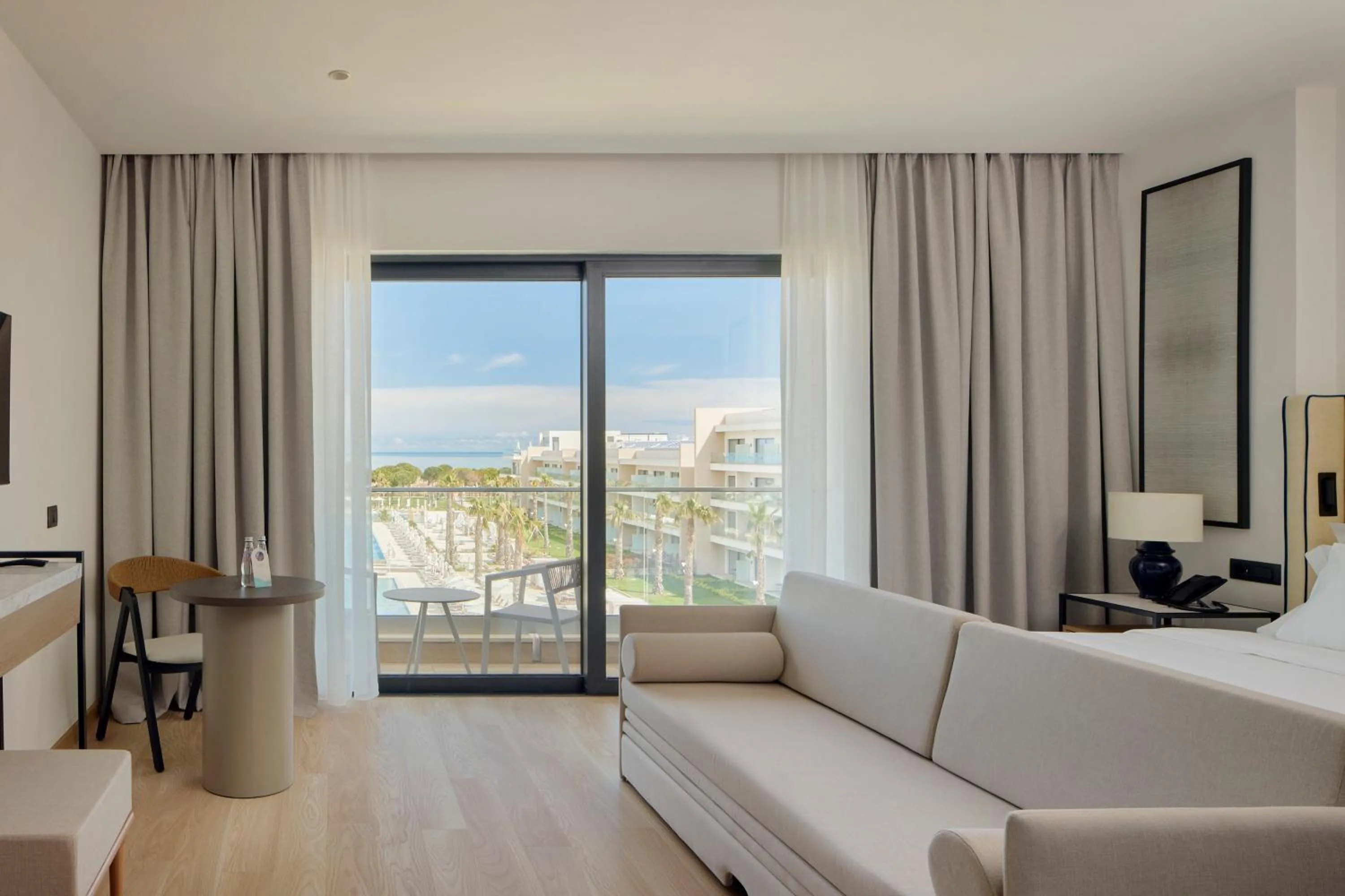 Deluxe Frontal Sea View (2 Adults + 1 Child) in Meliá Durrës Albania