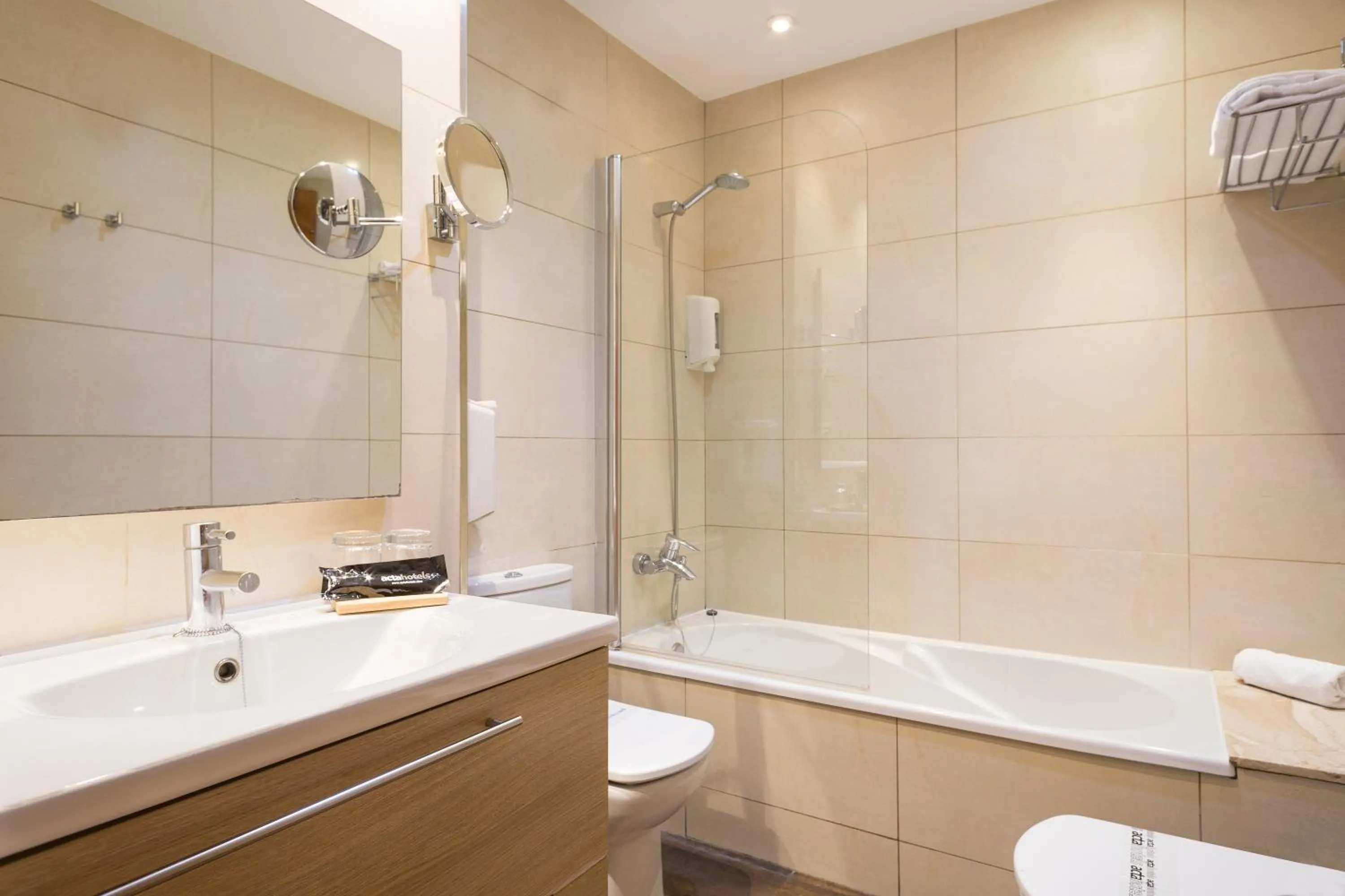 Apartment (5 Adults) in Hotel Acta Azul Barcelona