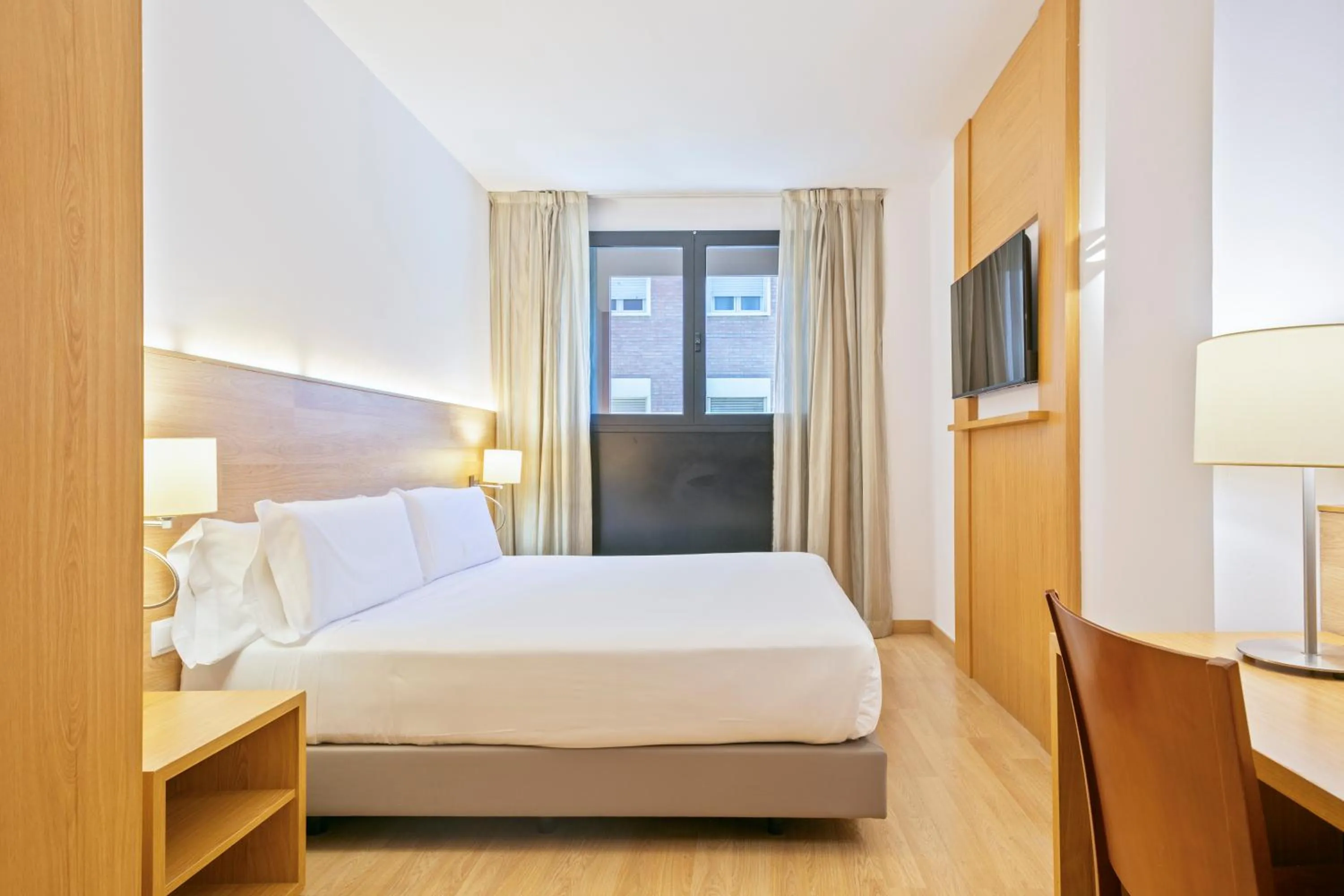 Double Room in Hotel Acta Azul Barcelona