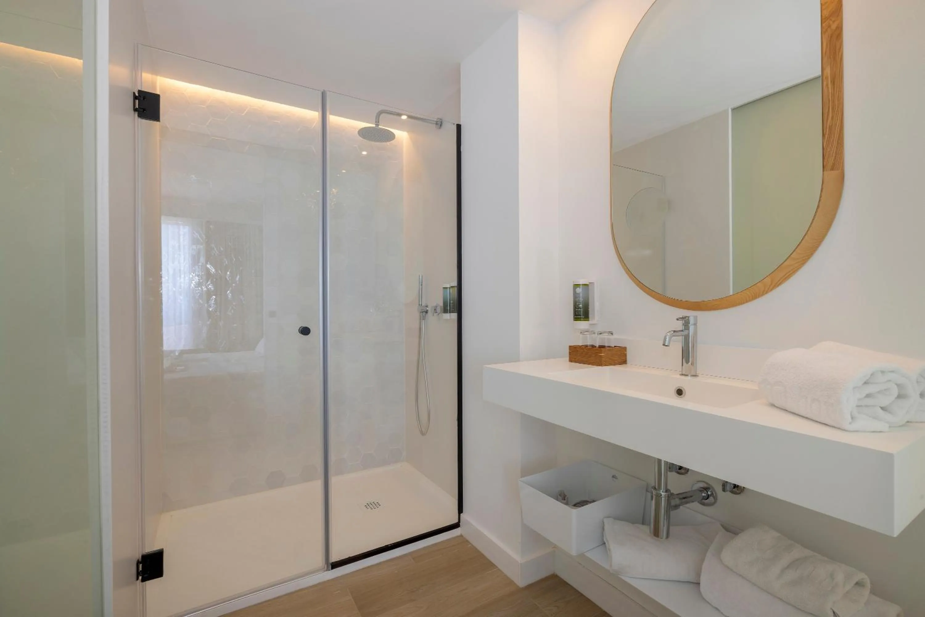 Premium Twin Room Sea View with Balcony - single occupancy in HM Gran Fiesta