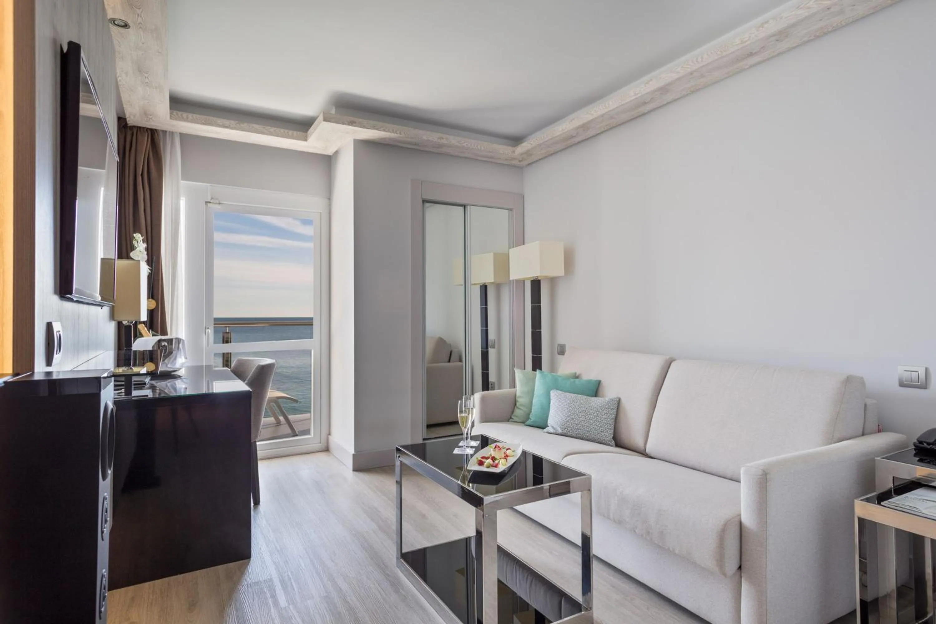 The Level Junior Suite Sea View Adults Only in Melia Alicante