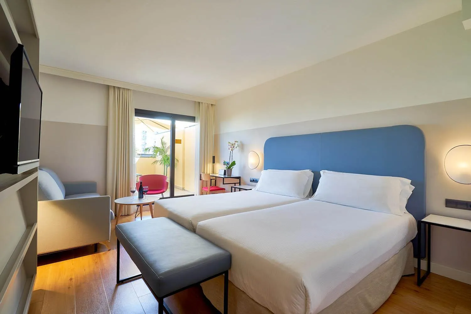Superior Double Room with Terrace in Eurostars Málaga
