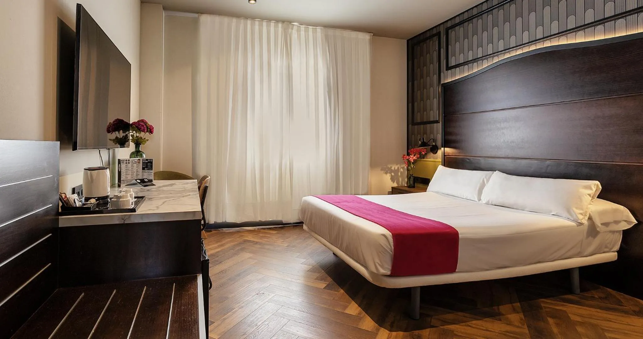 Superior Double or Twin Room with Hot Tub in Vértice Sevilla Aljarafe