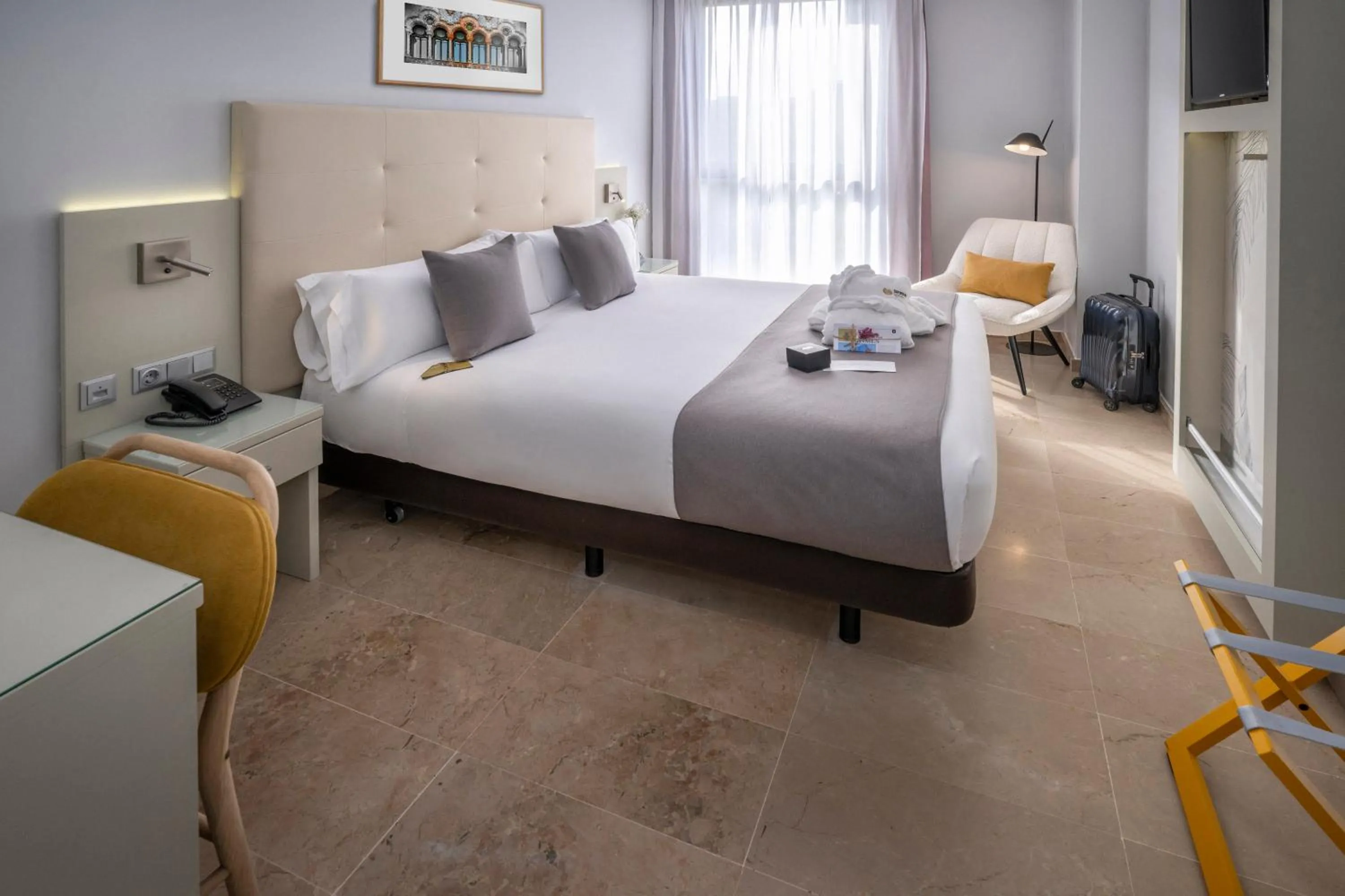 Double or Twin Room with View in Hotel SERHS Del Port