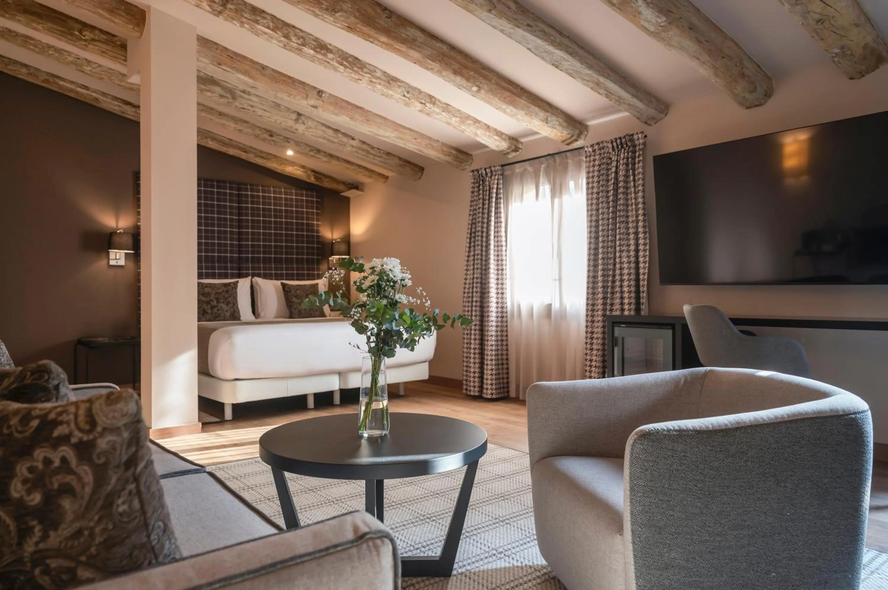 Suite with Terrace in Hesperia Barcelona Barri Gòtic