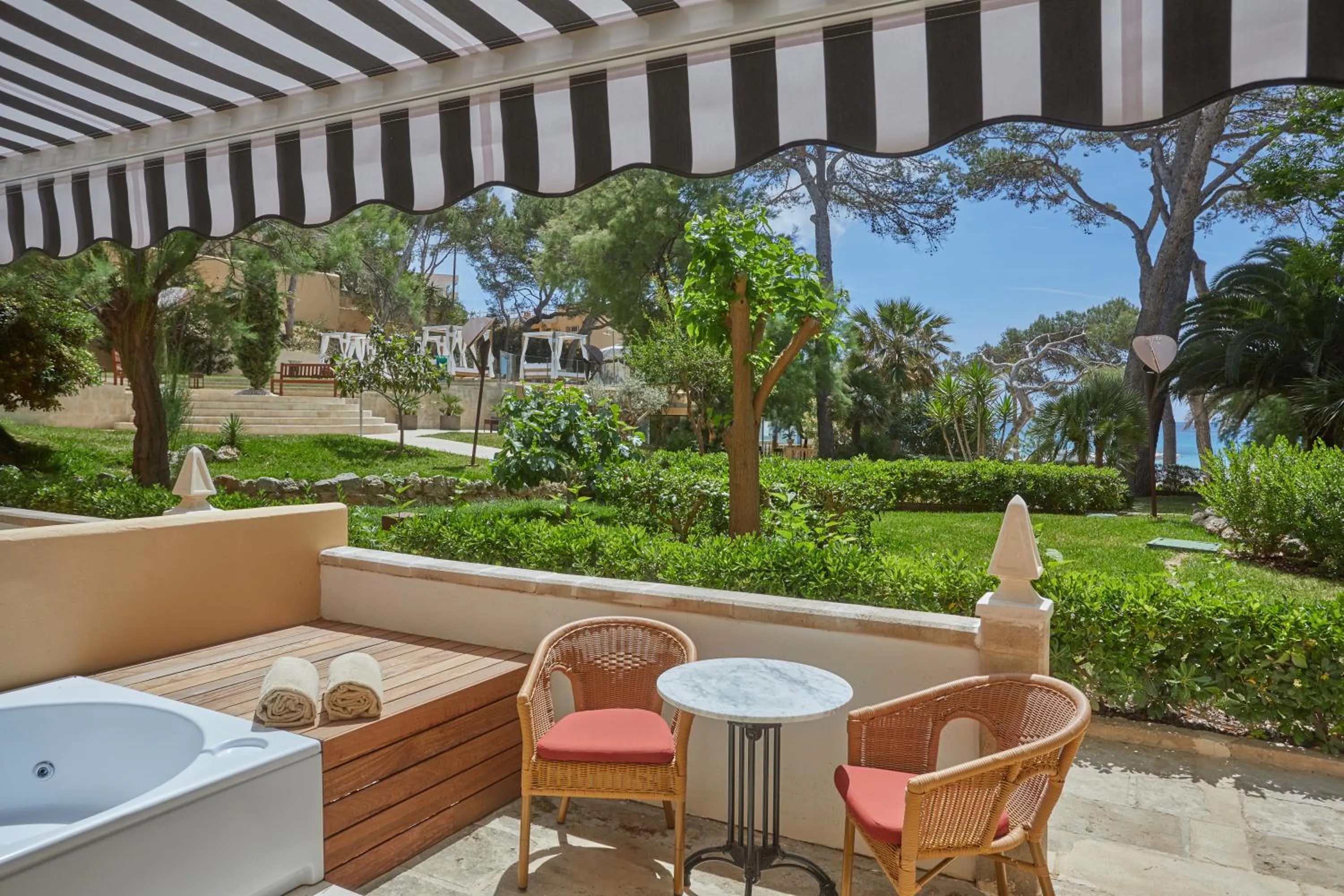 Double Deluxe Garden View with terrace & hot tub in Secrets Mallorca Villamil Resort & Spa - Adults Only (+18)