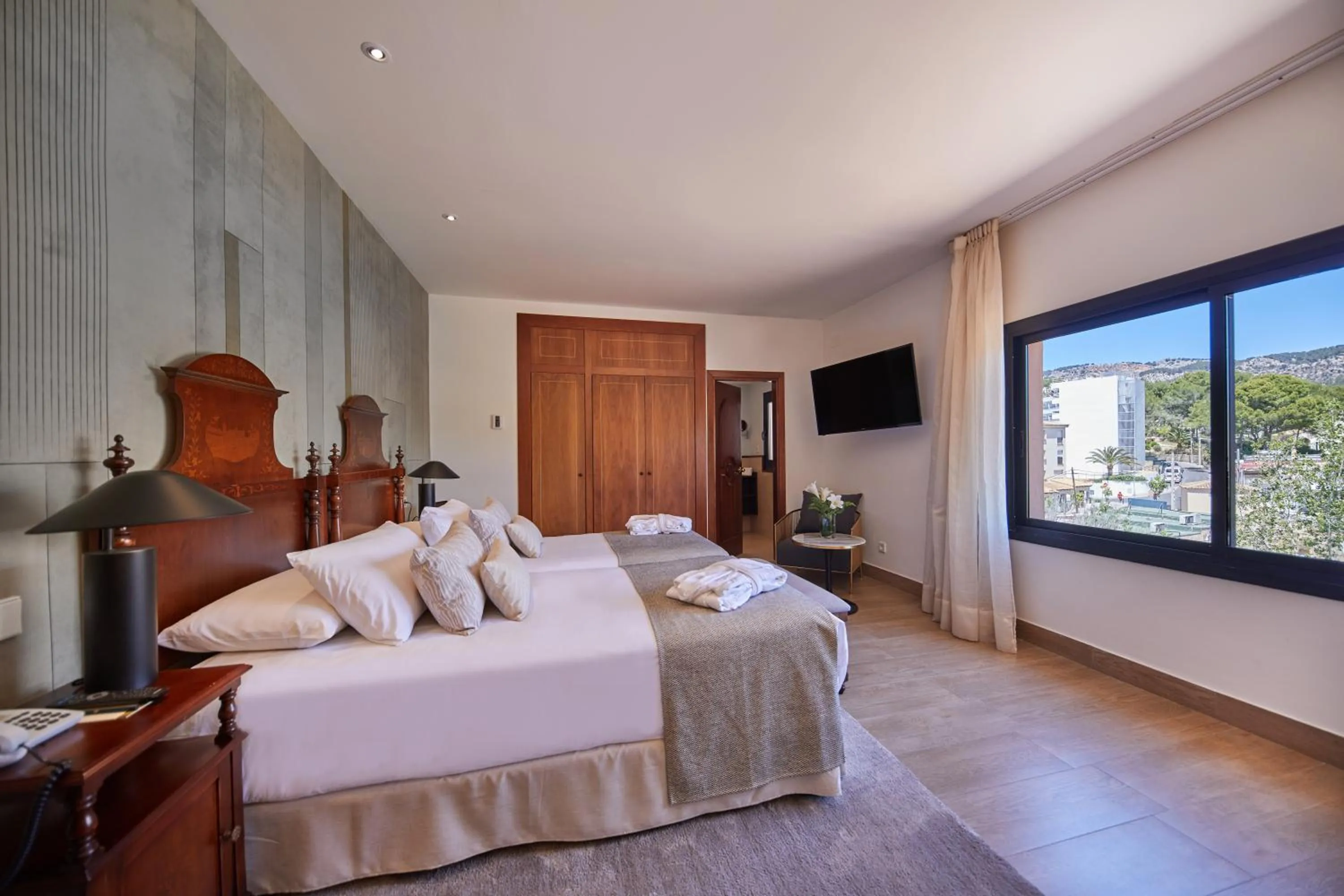 Classic Double Room with Frontal Sea View in Secrets Mallorca Villamil Resort & Spa - Adults Only (+18)