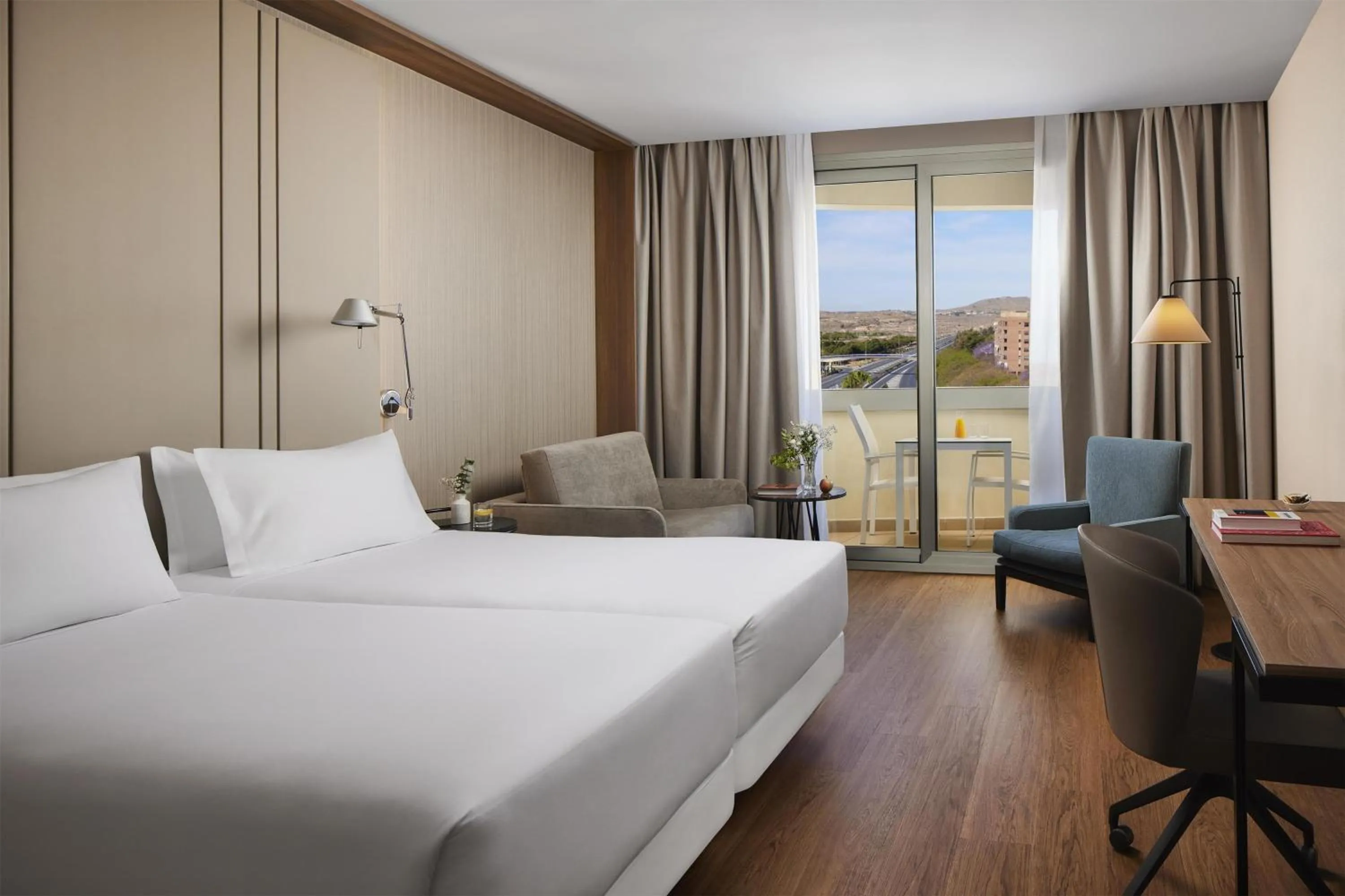 Superior Double or Twin Room with Terrace in NH Alicante