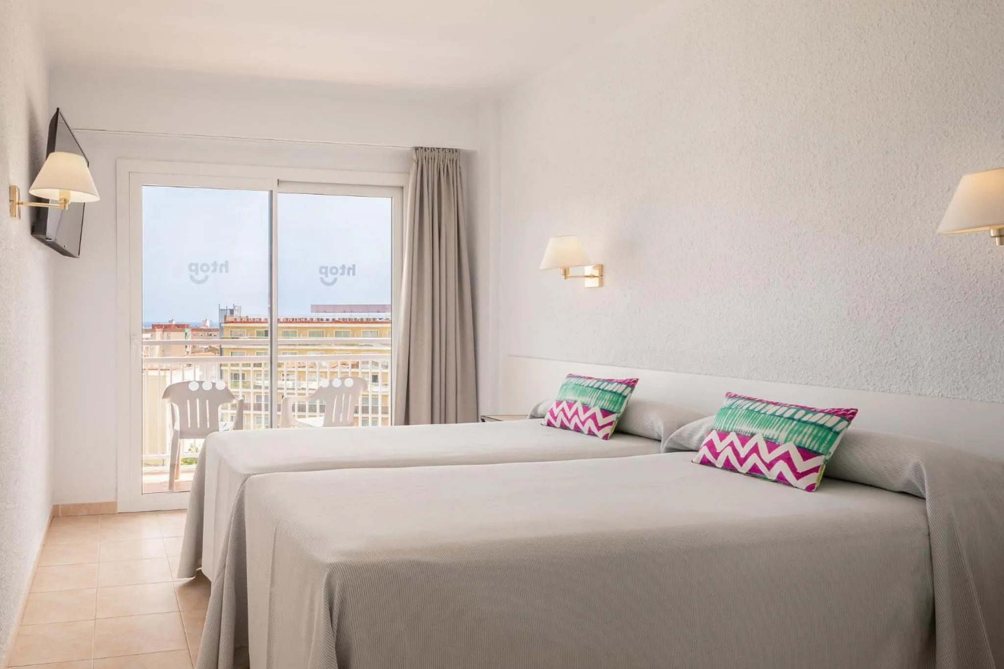 Double Room with Extra Bed (3 Adults + 1 Child) in htop Olympic #htopEnjoy