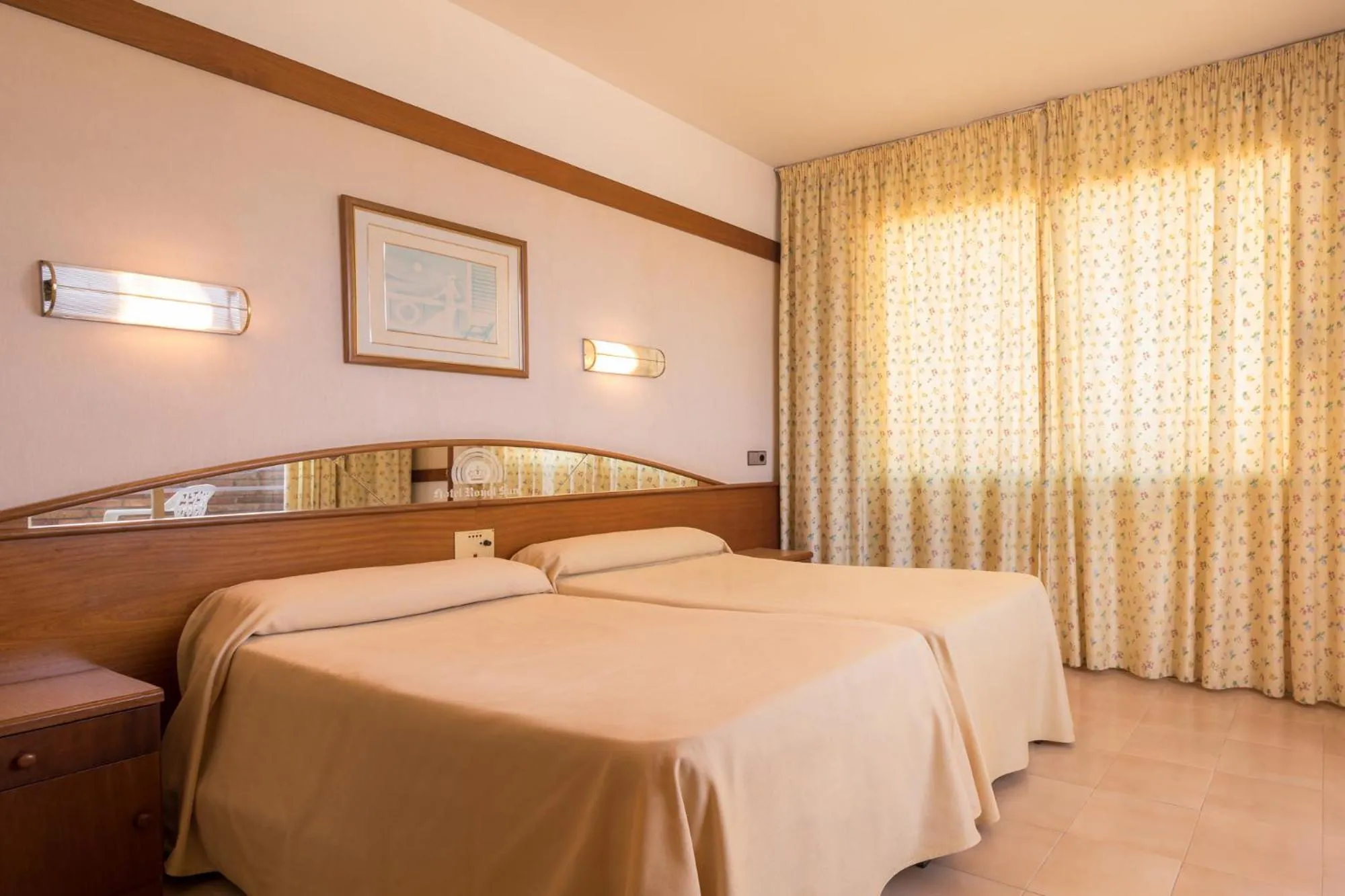 Twin Room with Extra Bed (2 Adults + 1 Child) in htop Royal Sun #htopFun