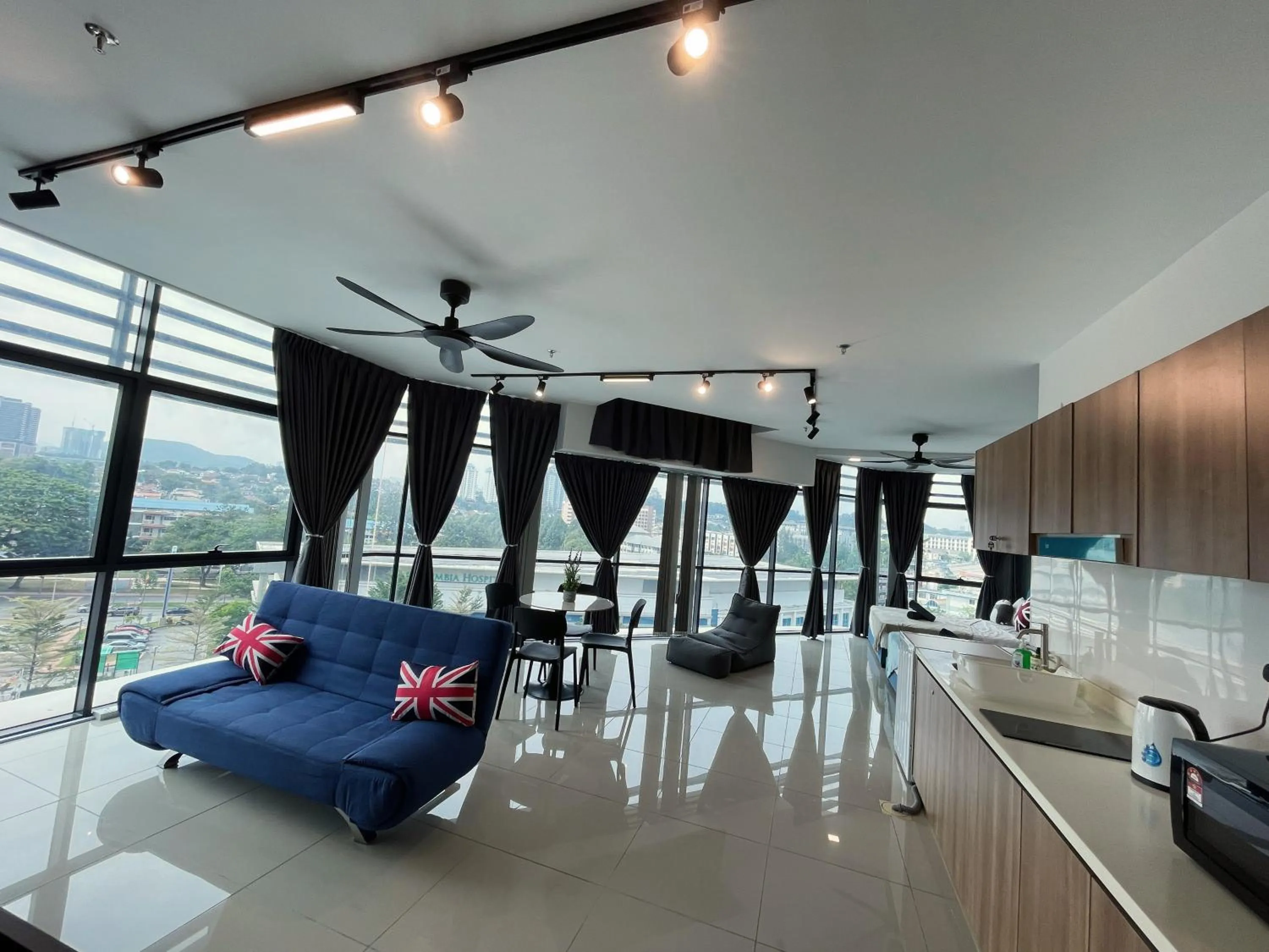 Superior Family Room in Pacific Tower Petaling Jaya Near Jaya One, University Malaya, Columbia Hospital By My Homez