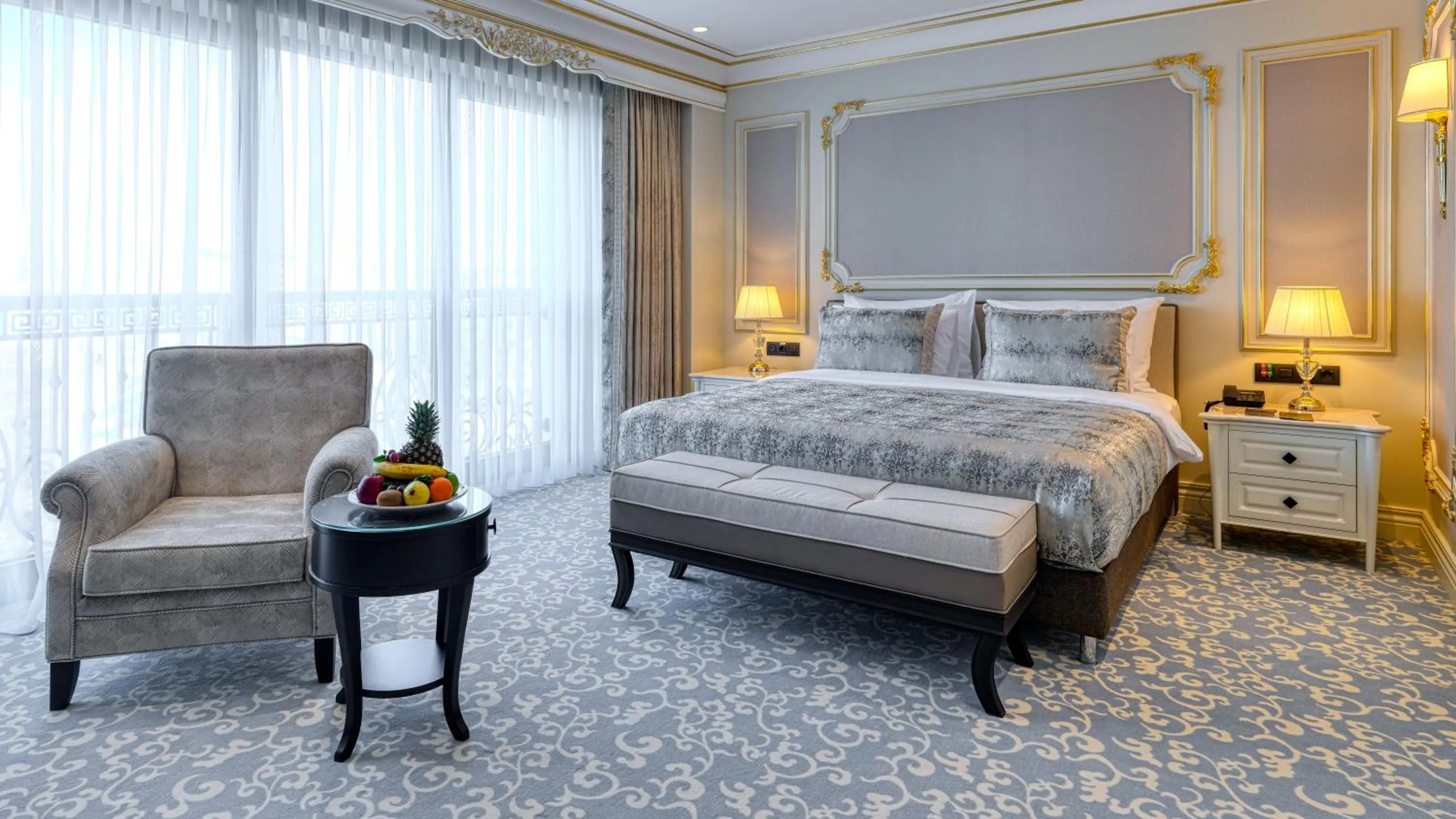 Family Suite Room with Sea View in Dekalb Hotel