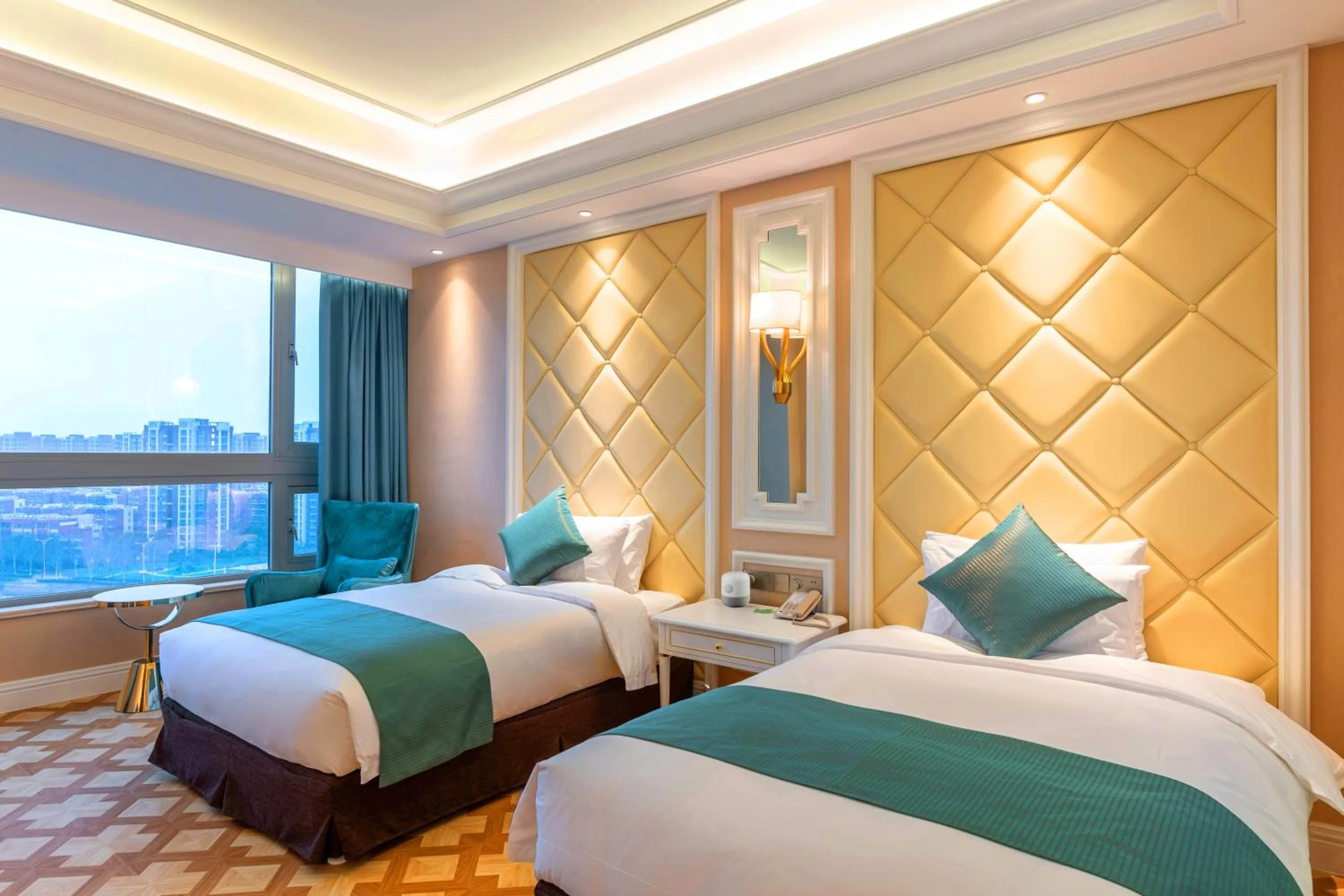 Deluxe Twin Room in Wuhu Suning Universal Hotel