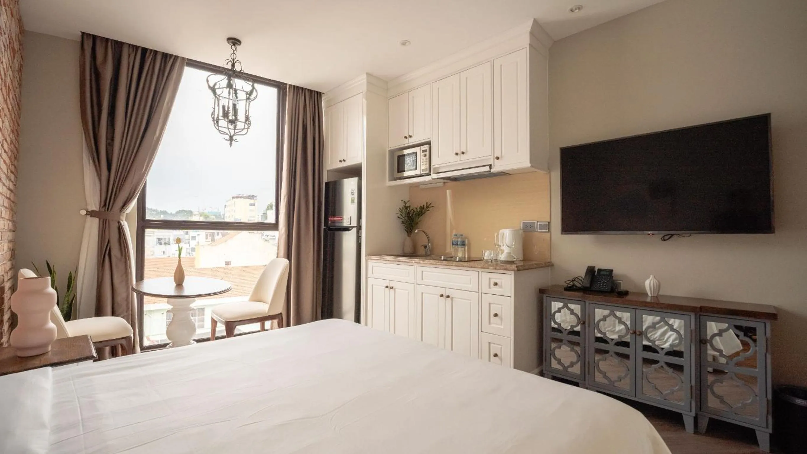 Studio in Celine Living - Central