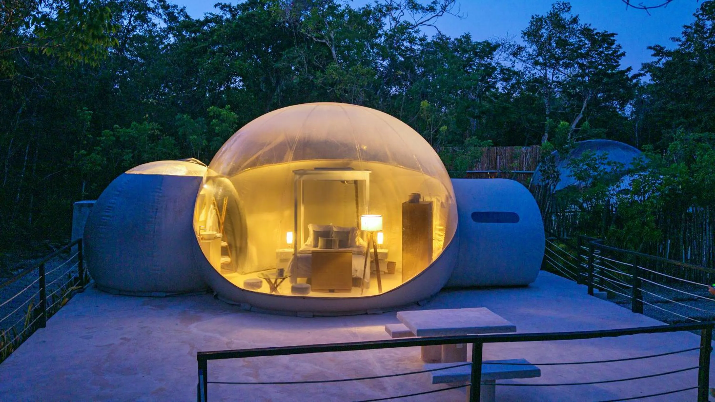 Deluxe Queen Room in Alma Maya Resort - Riviera Maya