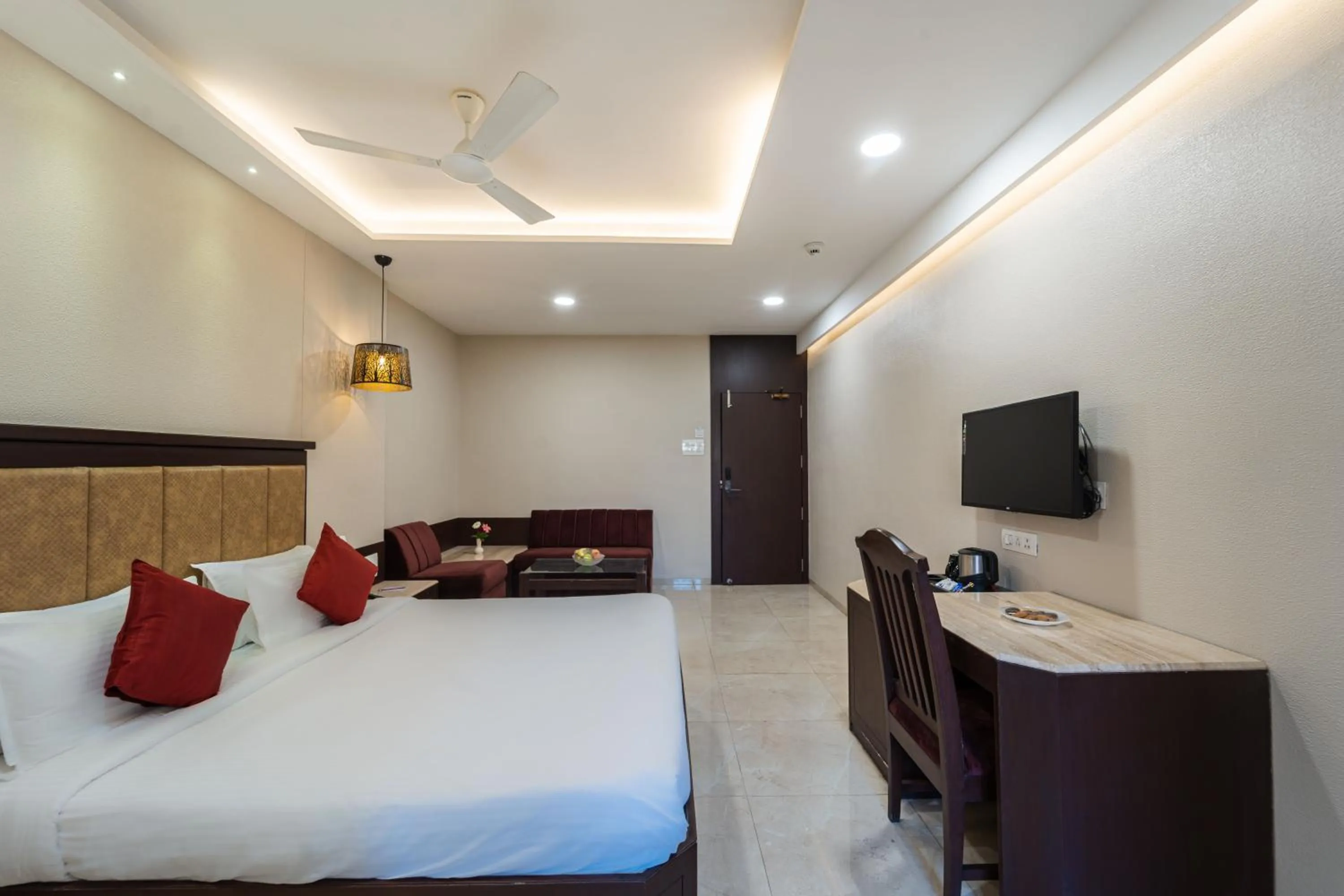 Deluxe Room - single occupancy in Enrise by Sayaji Harda