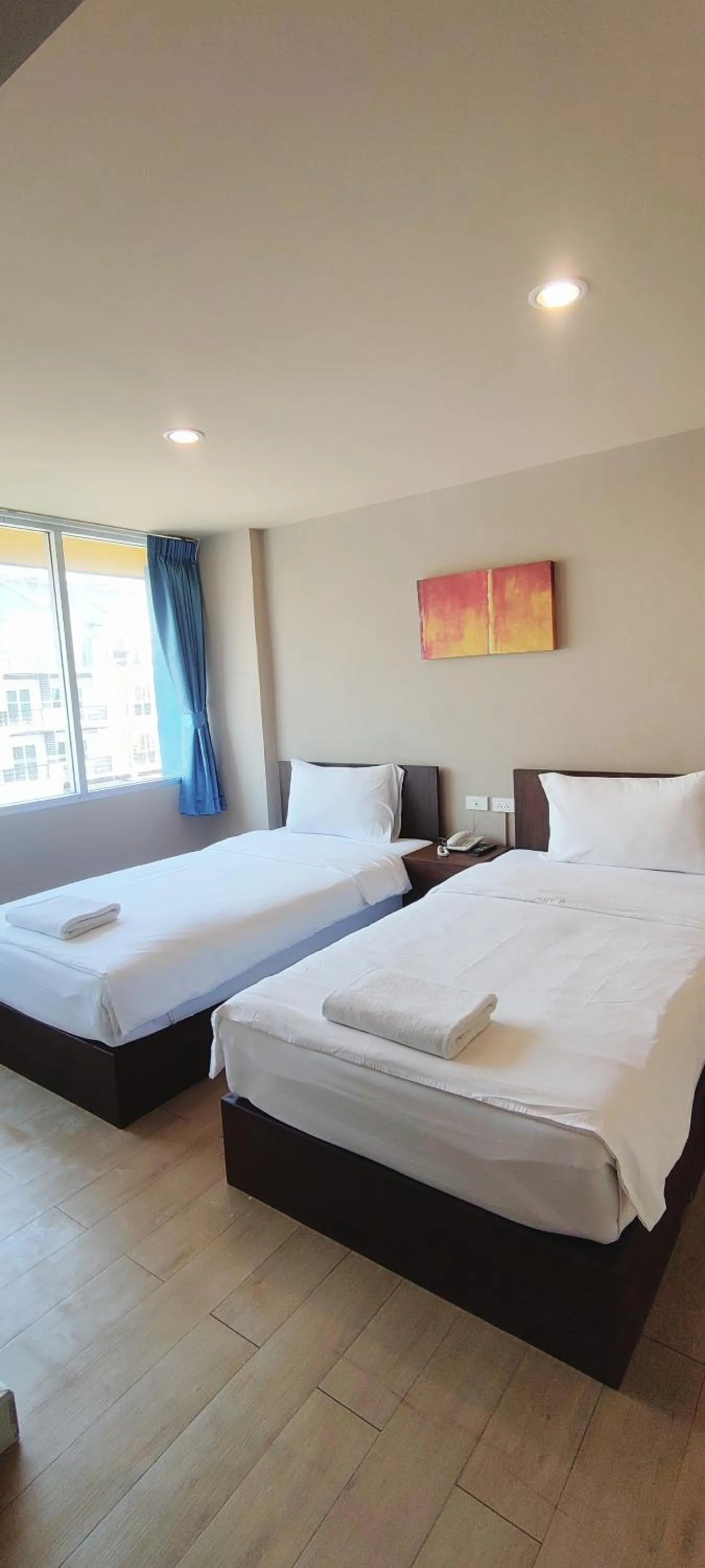 Standard Twin Room in The Sea Bangsaen Hotel