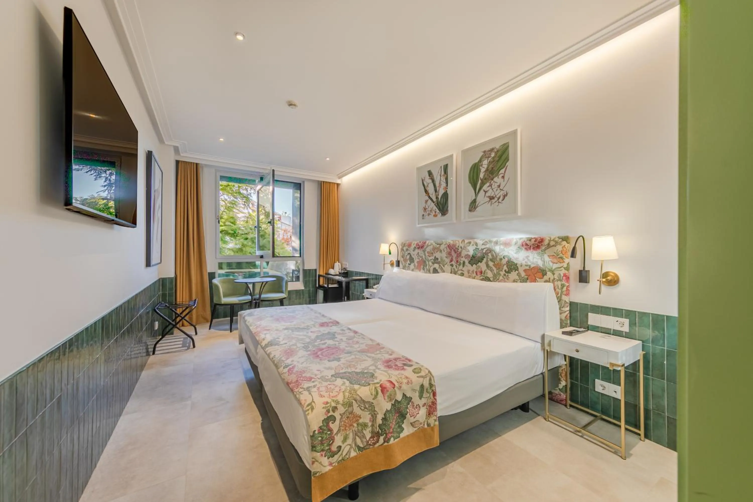 Double or Twin Room with Extra Bed in Ribera de Triana Hotel