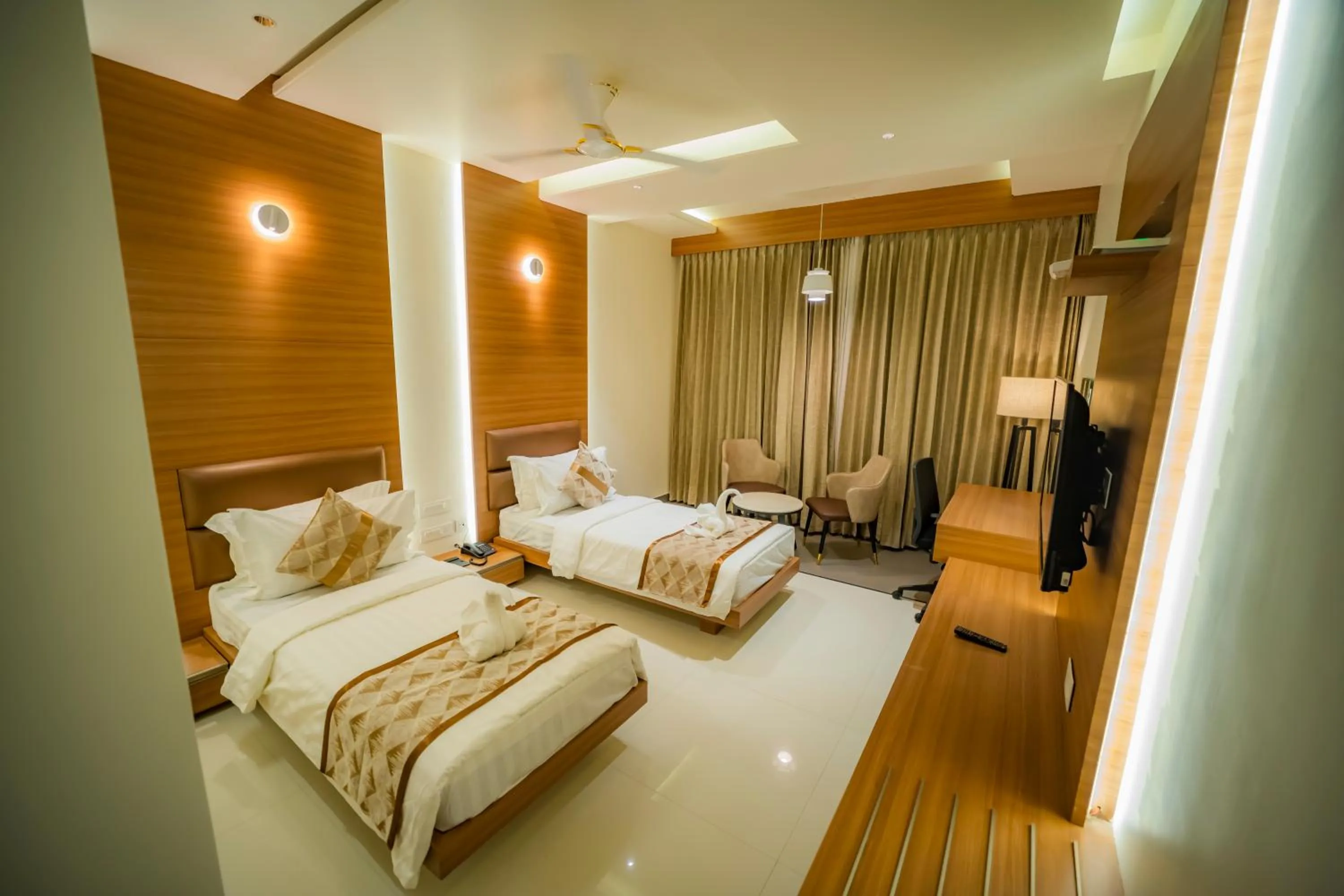 Deluxe Twin Room - single occupancy in Kyriad Prestige Ilkal