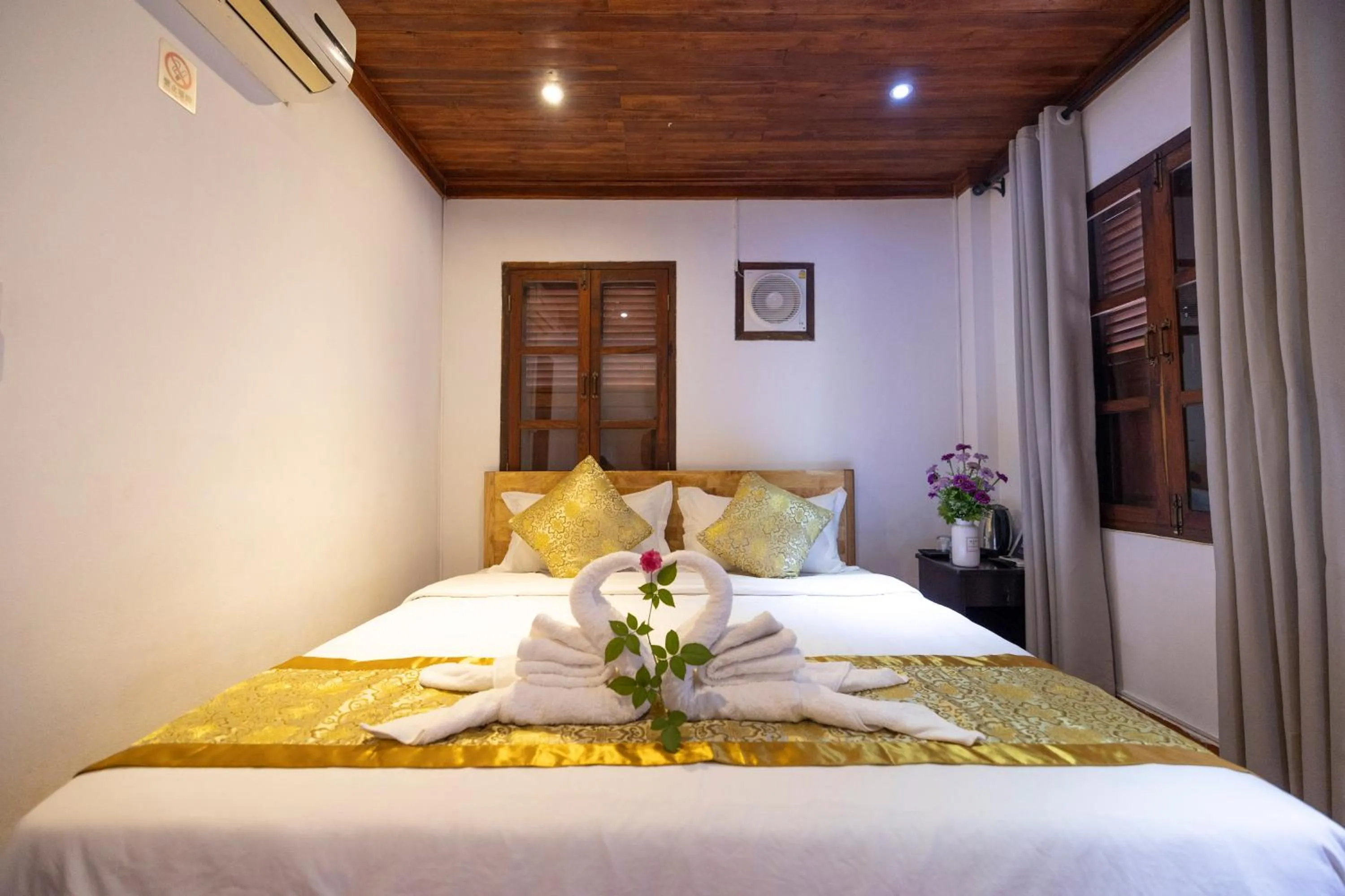Standard Double Room in Mekong Chidlatda Villa